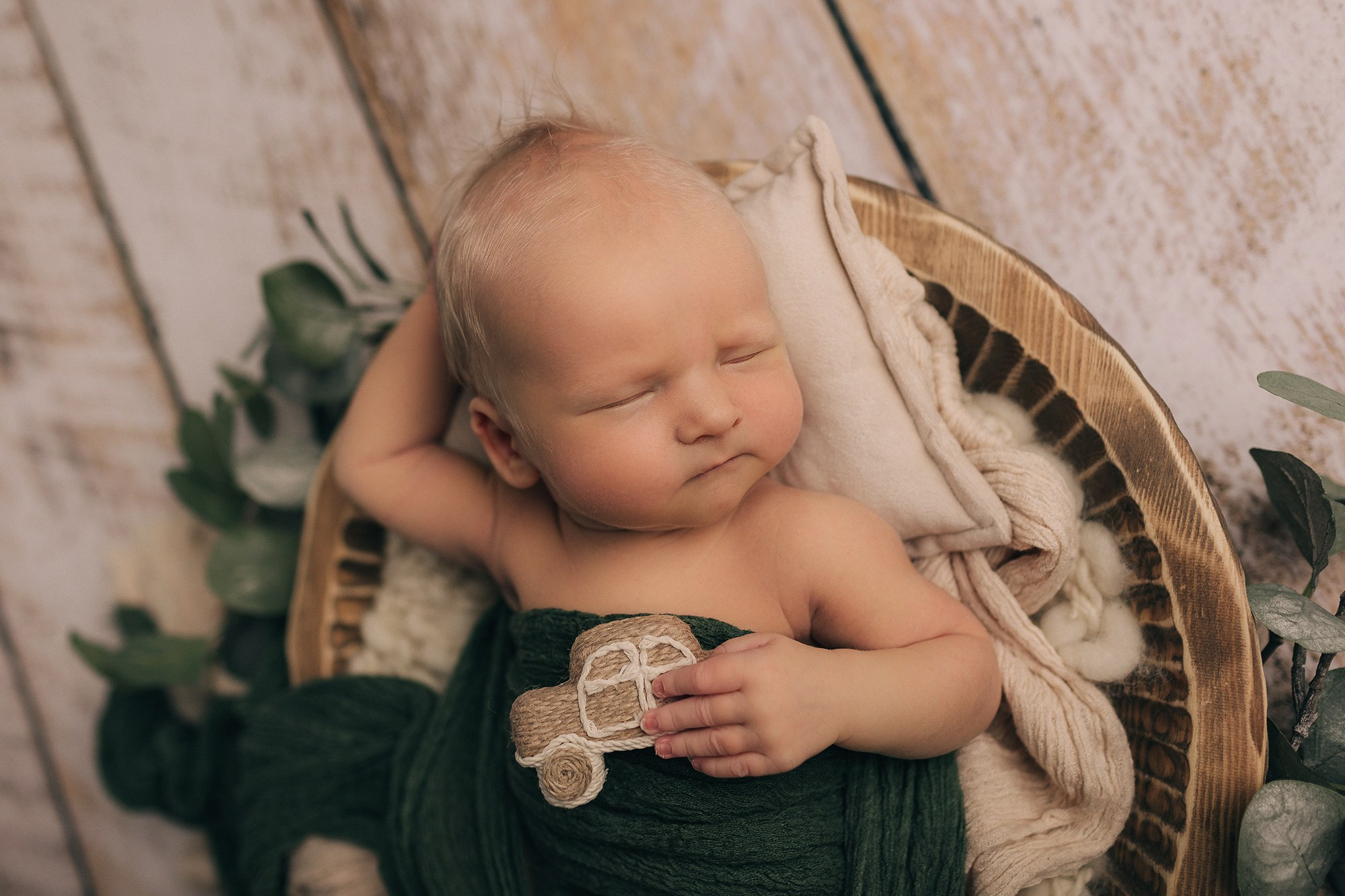 Миша 6 дней. Семейный фотограф новорождённых в Серпухове Юлия Новикова +79637785957