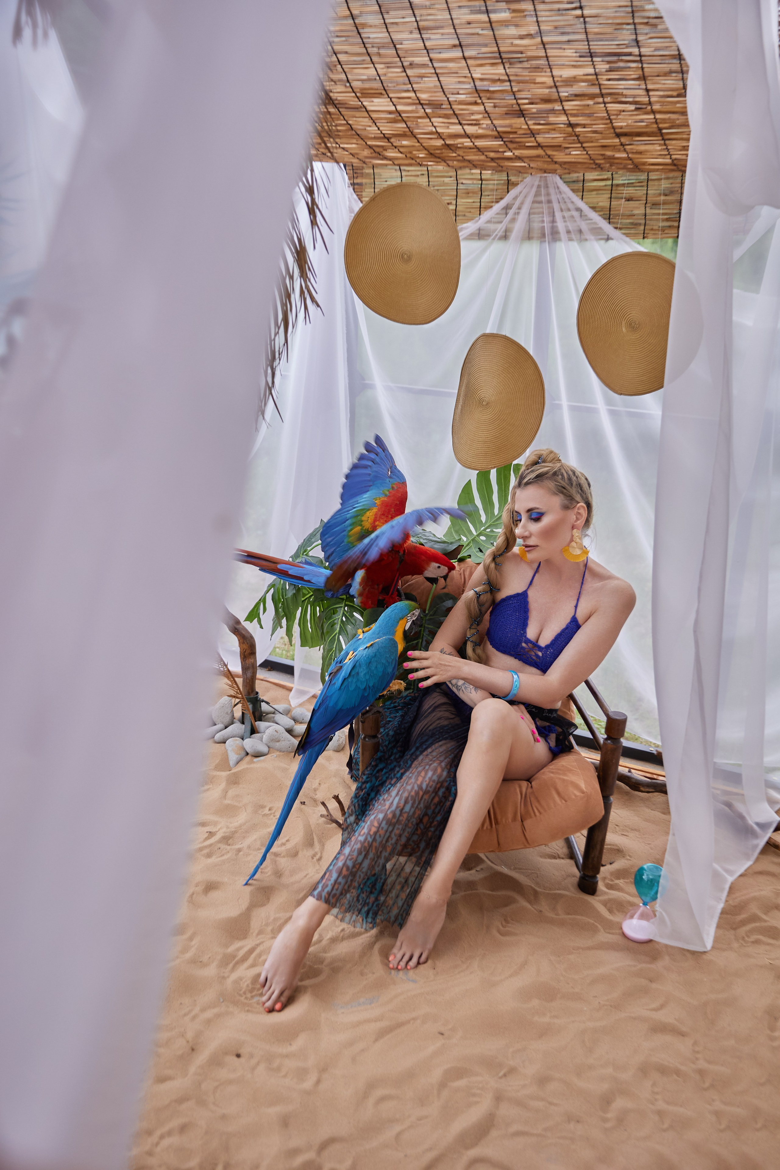 Марина с попугаями. Фотограф женского портрета, беременности и материнства Харькова Елена