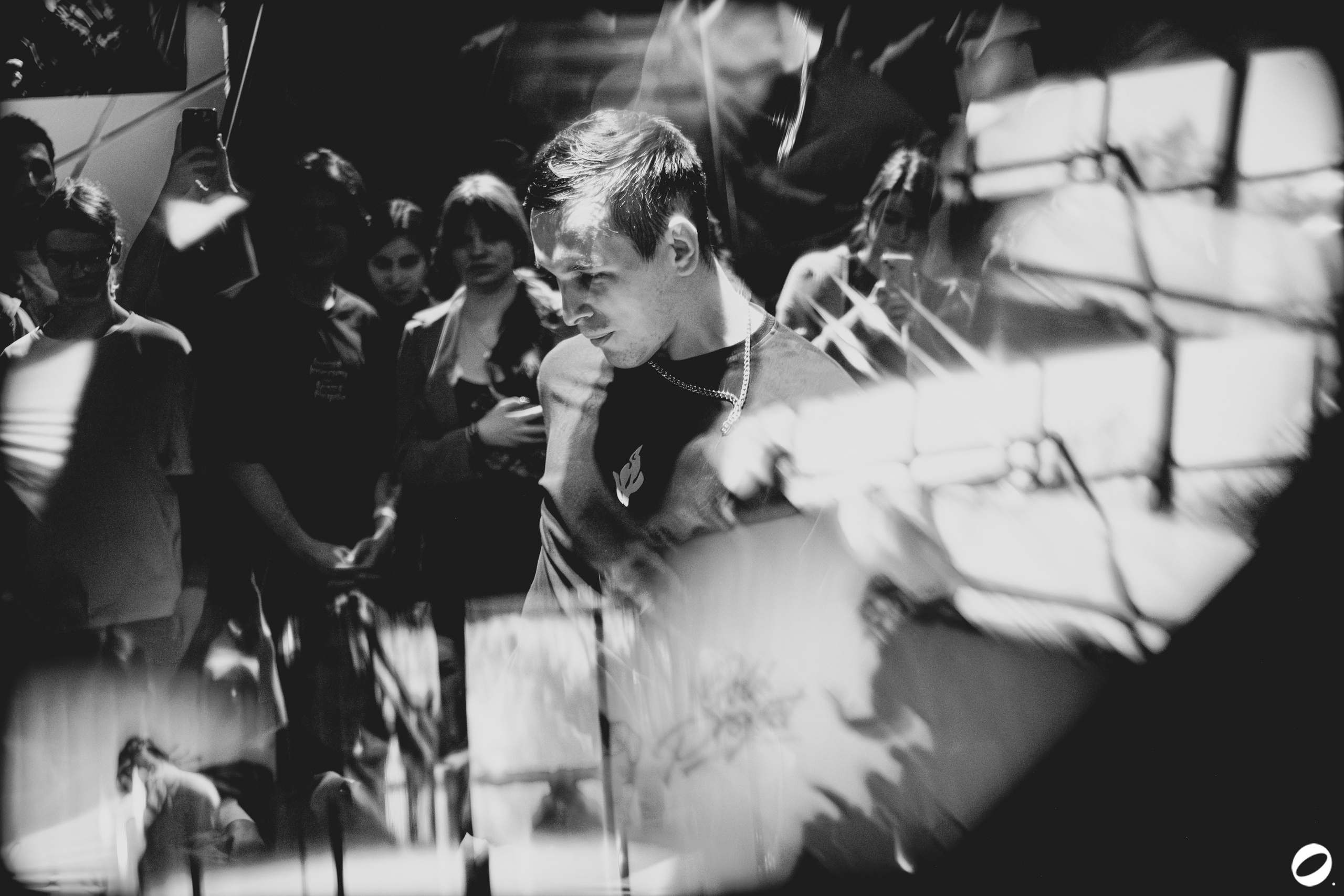 ODD.CLUB 04/04 (@youlovebu). Соня бу тебя сфоткала