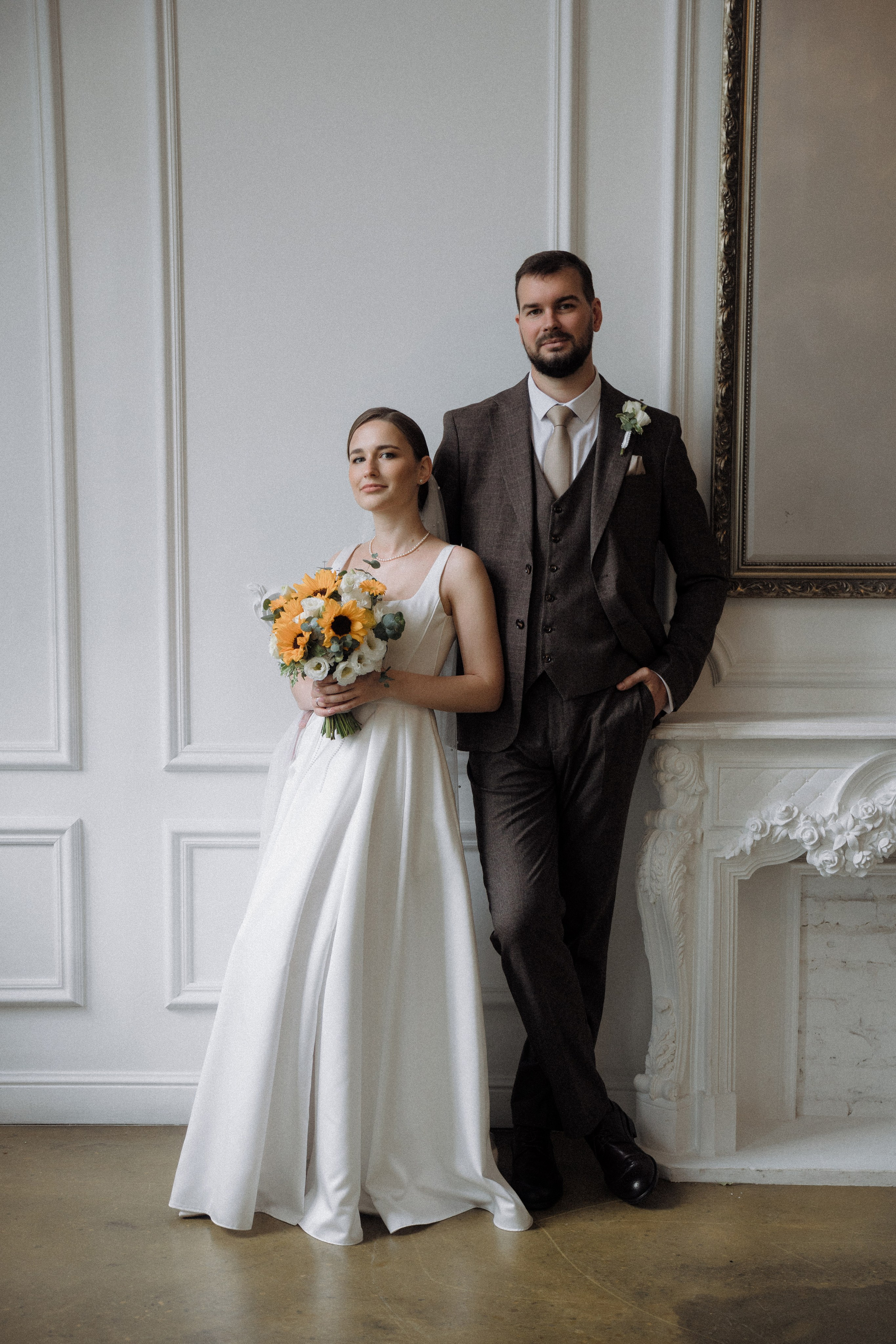 Портфолио свадебного фотографа в Москве. Фотосессия с лошадьми Москва. Фотограф на свадьбу в Москве. Свадебная фотосессия на черном фоне. Фотограф в Москве Валерия Рожкова