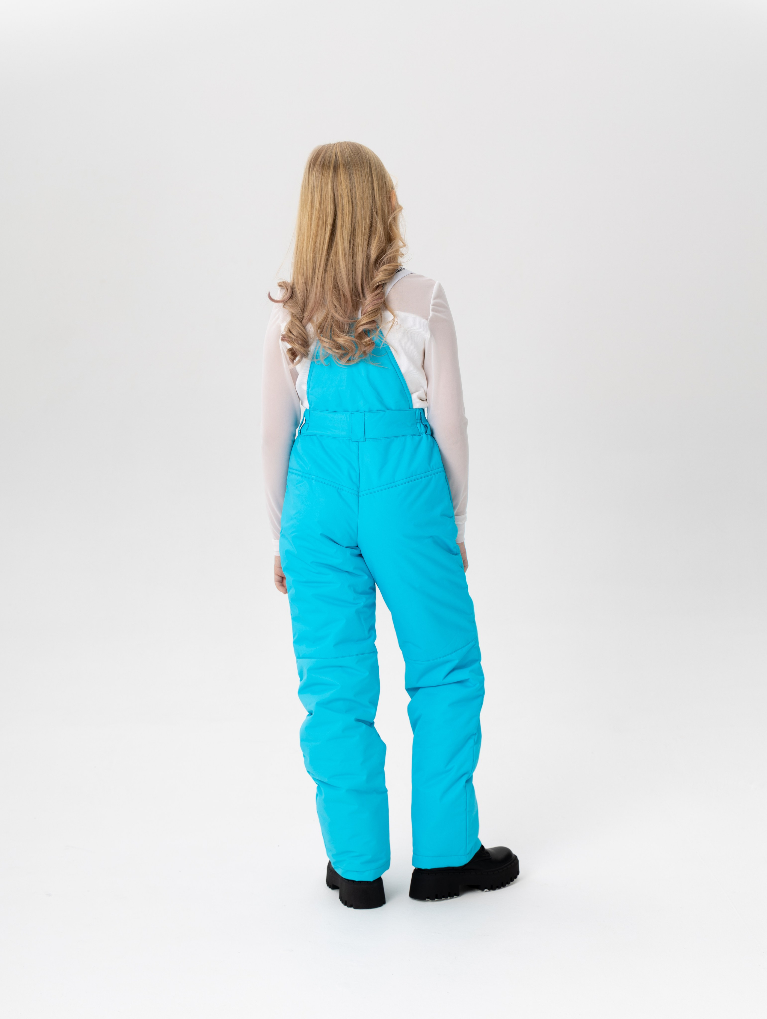 Каталожная съемка детской одежды для маркетплейса. Фотограф в Новосибирске Анна Полторацкая