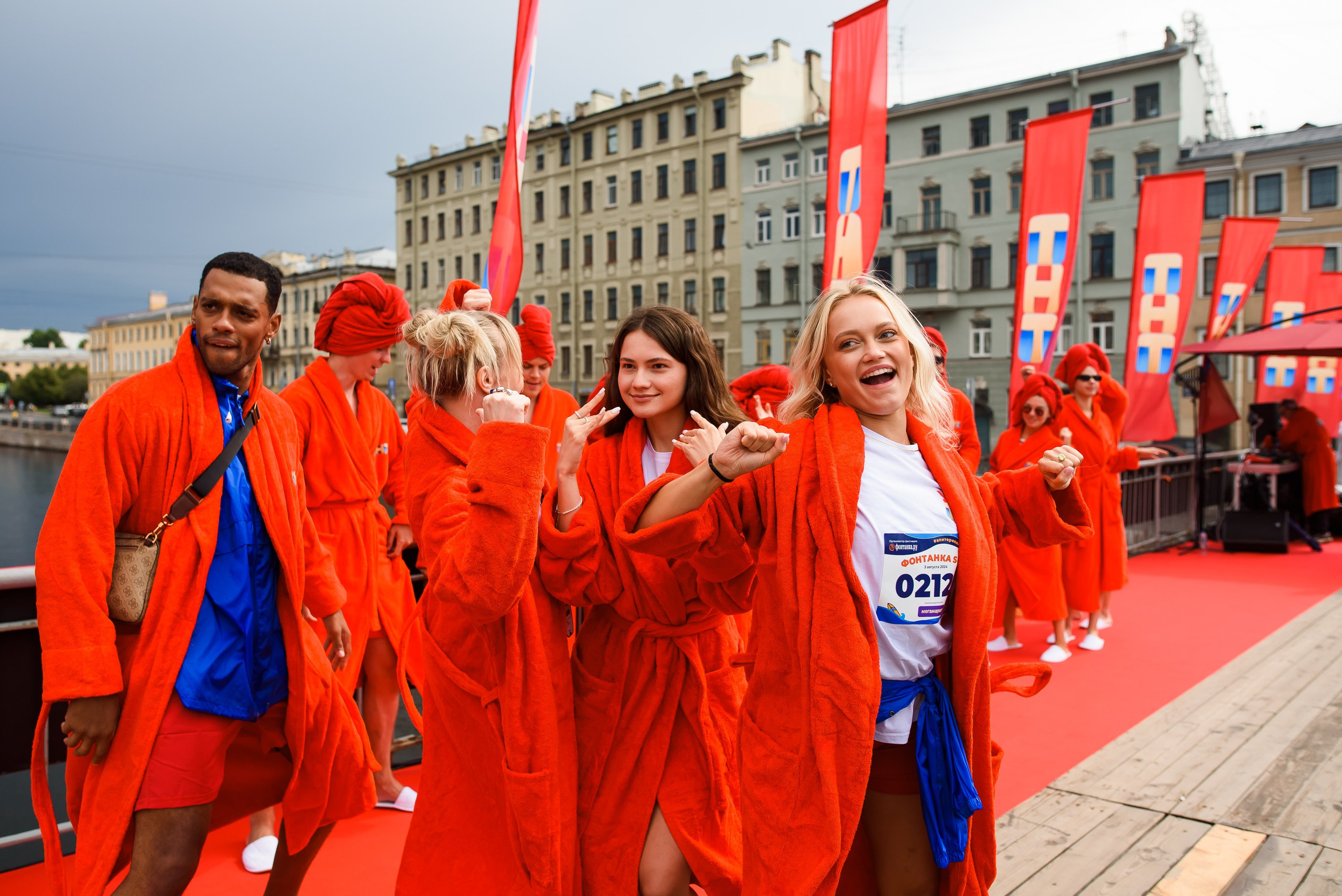 ТНТ Фонтанка SUP. Фотограф в Санкт-Петербурге — Эдуард Фазлетдинов | Репортаж, свадьбы, студия
