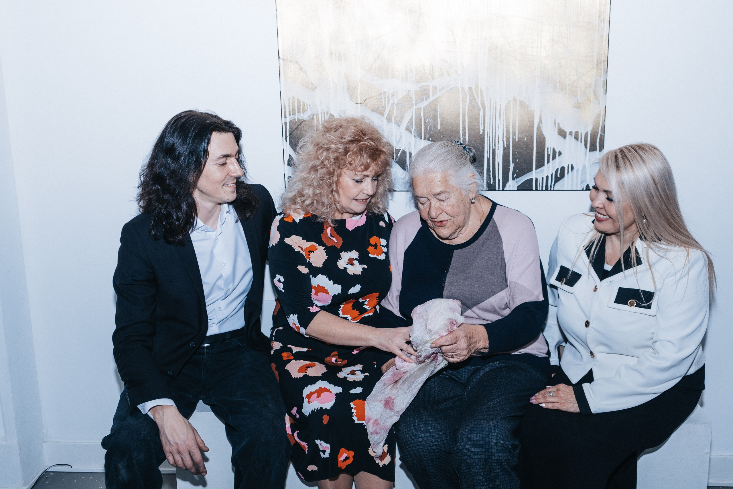 Выставка Юрия Литарова. Всё рождается. Всё продолжается. Портретный фотограф Нижний Новгород