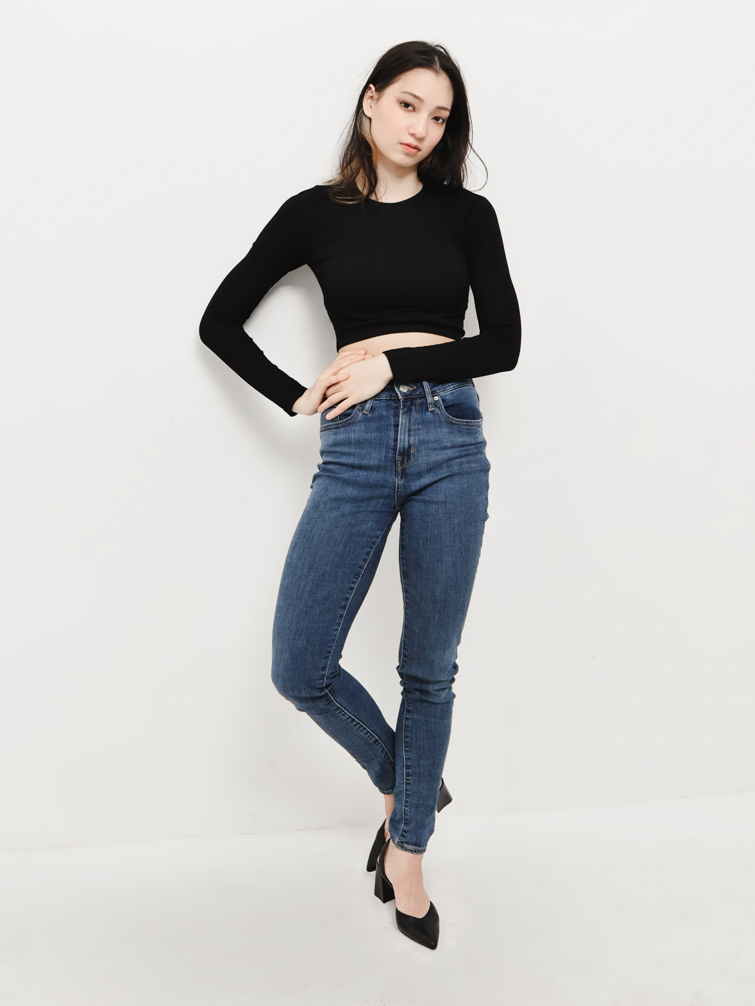 Анна Т. Фото и видео продакшн в Москве — съемка для брендов и маркетплейсов