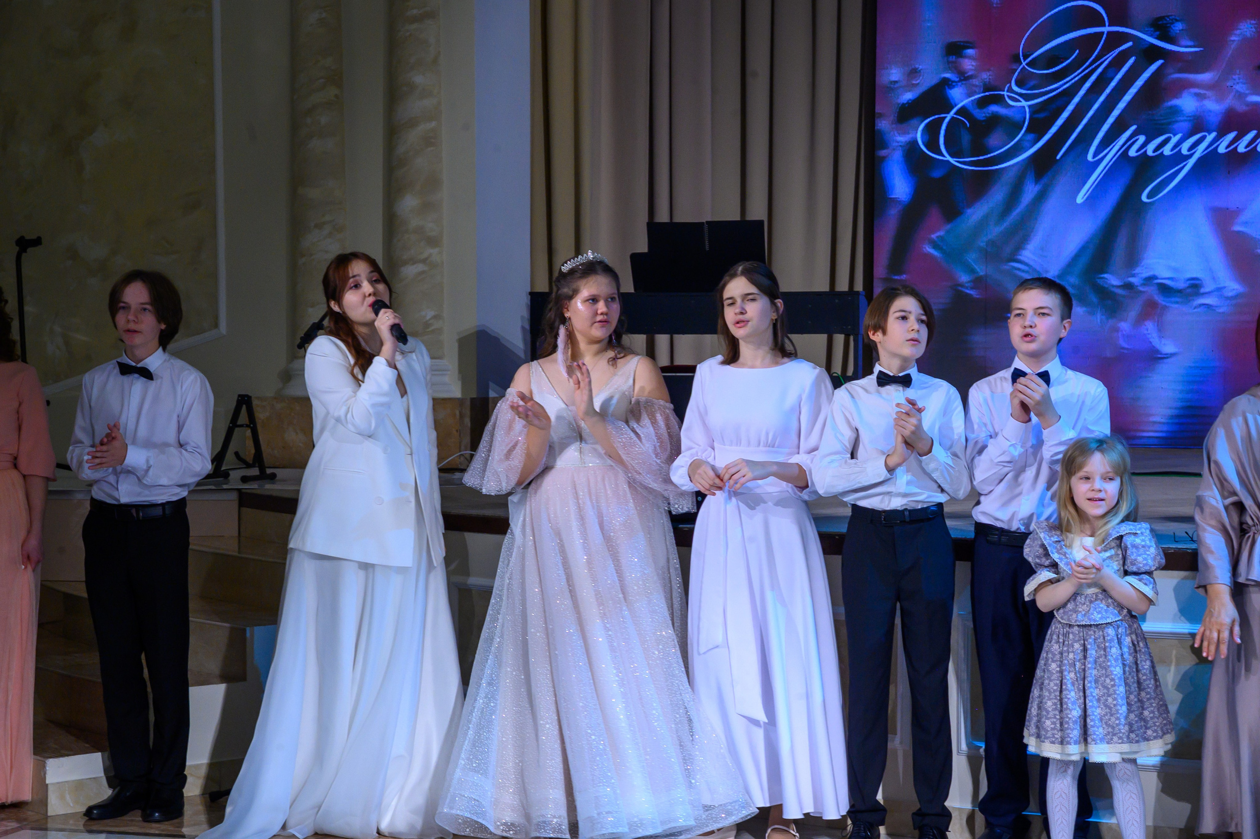 Бал ФМШ 7 класс. Фотограф новорожденных, семейный детский в Тюмени Татьяна Морозова