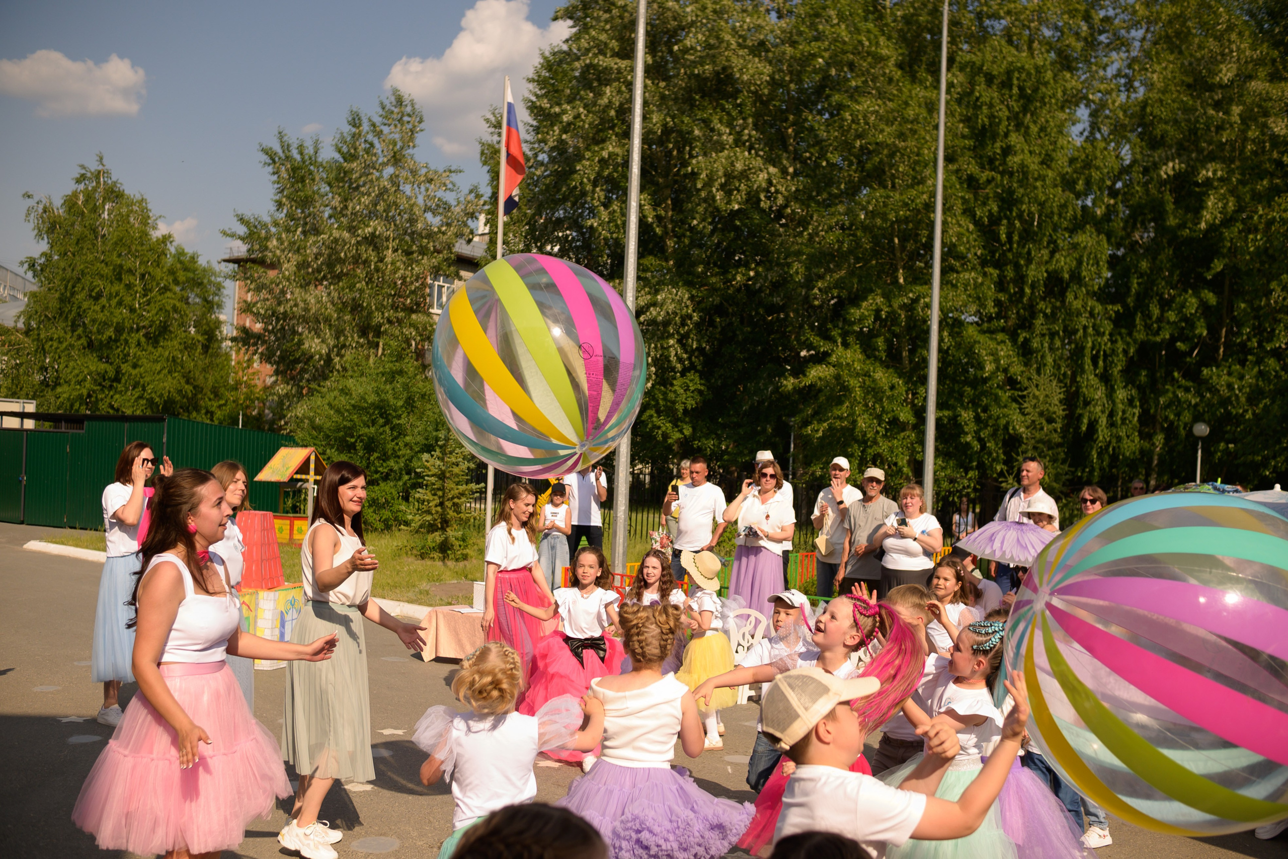 Репортаж выпускного группа «Фантазёры» 3 садик. Фотограф новорожденных, семейный детский в Тюмени Татьяна Морозова