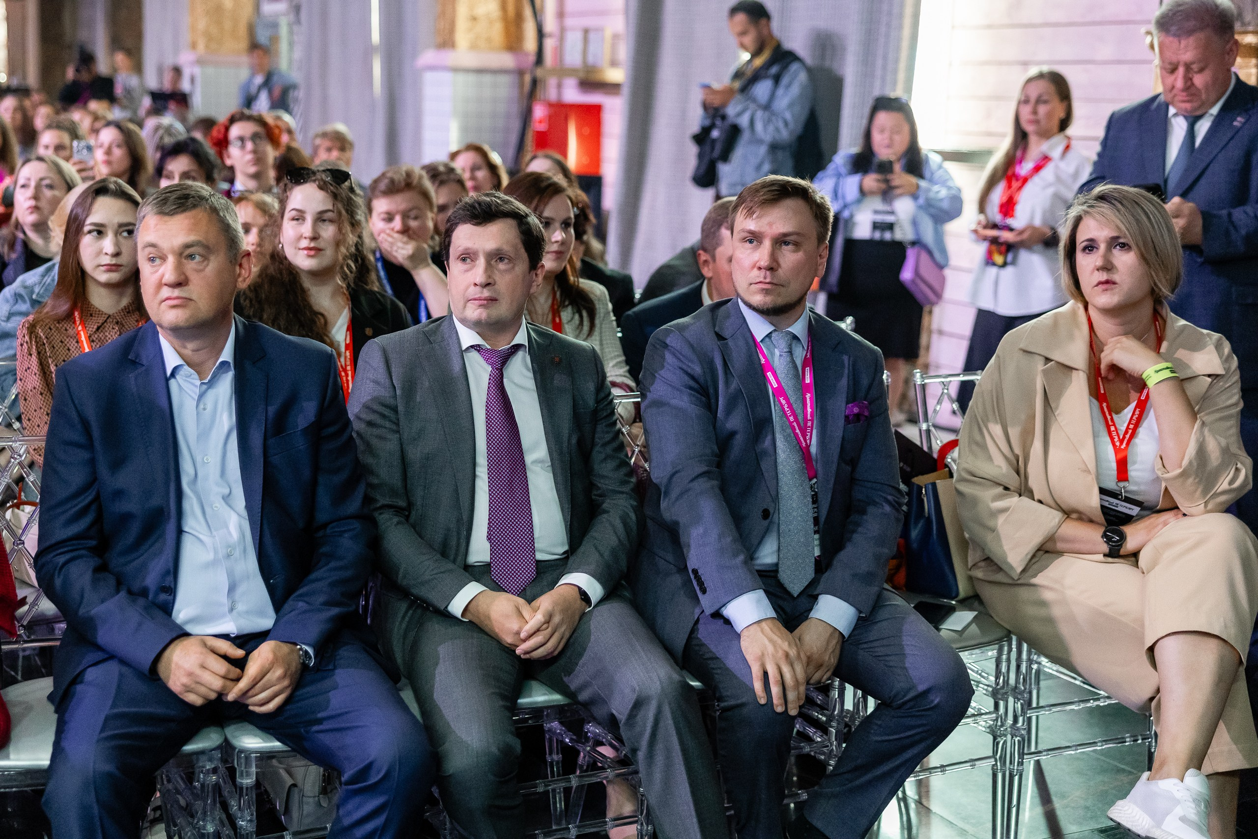 Форум «Креативный Петербург». Фотограф в Санкт-Петербурге — Сергей Петров