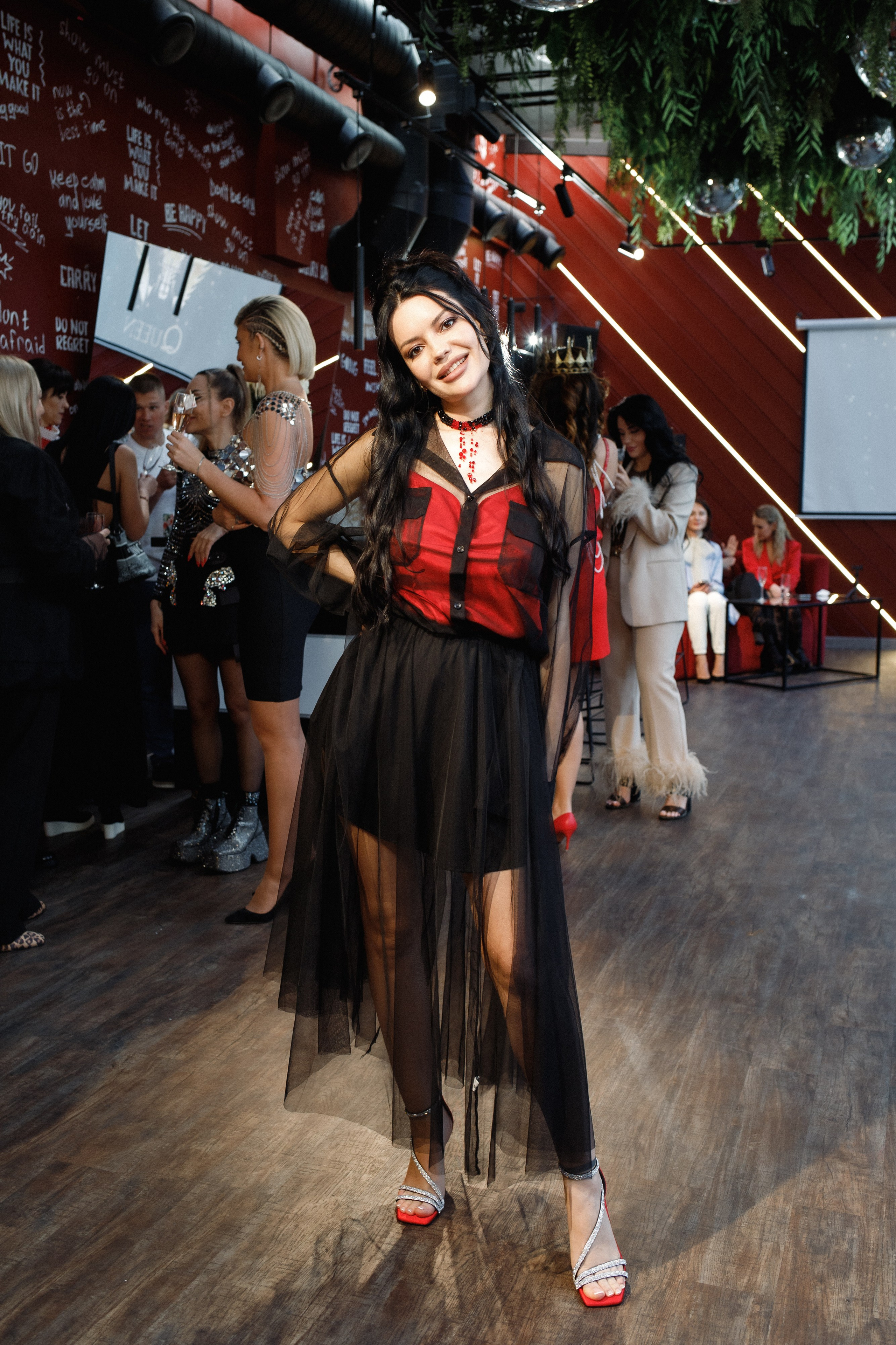 QUEEN KHV [12 ЛЕТ]. СВОИ. ФОТООТЧЕТЫ-СОБЫТИЯ-МЕСТА