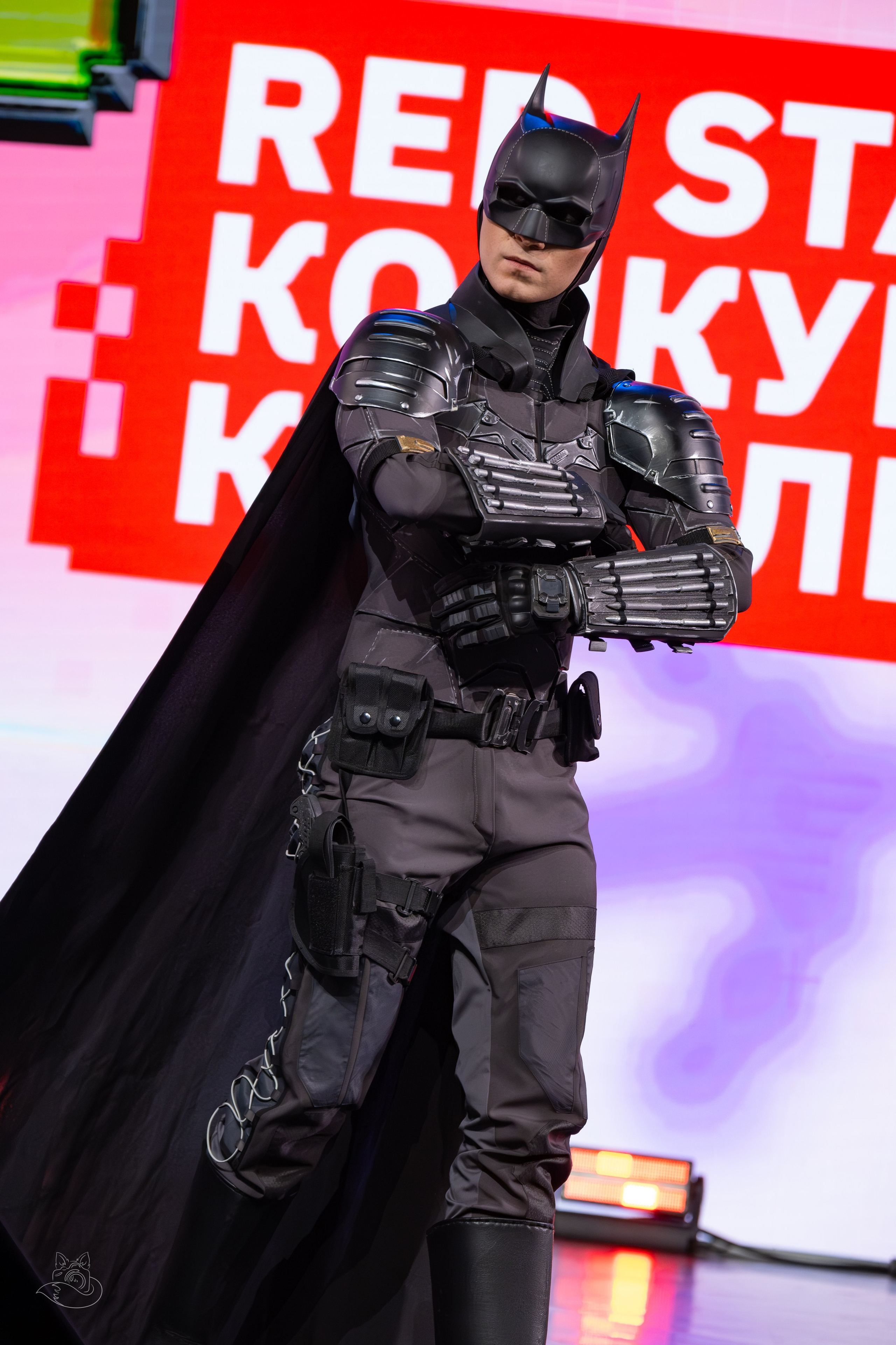 Сцена РЭД ЭКСПО 2024. Косплей фотограф