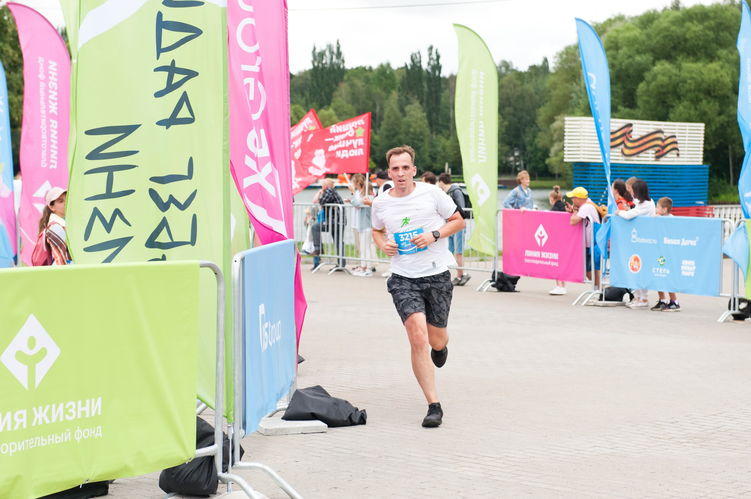 Корпоративное. Забег X5 Retail Group. Репортажный фотограф и видеограф Слава Думчев. Тимбилдинги, отчетники, корпоративы