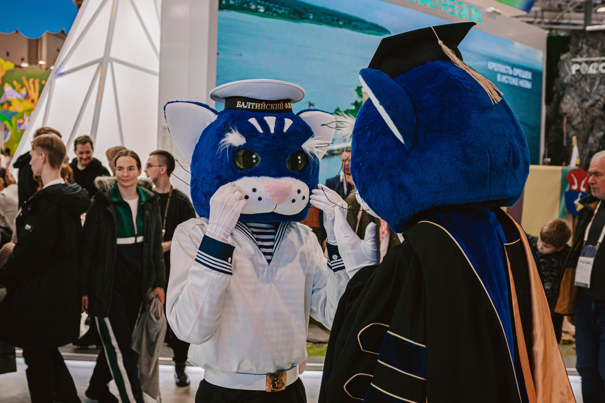 ПИТЕР БЫВАЕТ СОЛНЕЧНЫМ