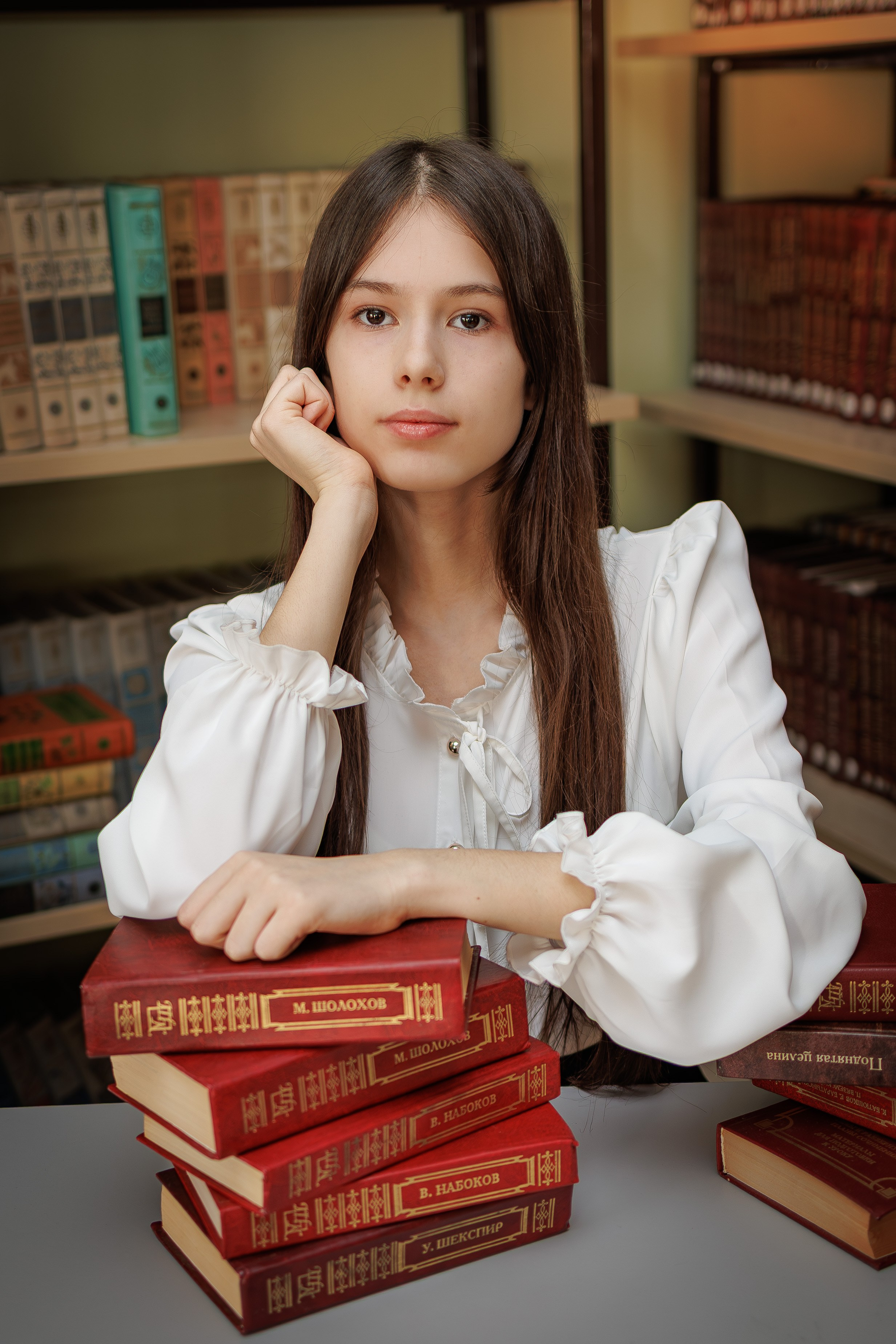 Позы для школьной фотосессии. Фотограф Медногорск Кувандык Оксана Шерехода свадебные, семейные, индивидуальные, школьные фотосессии. Печать фотоальбомов