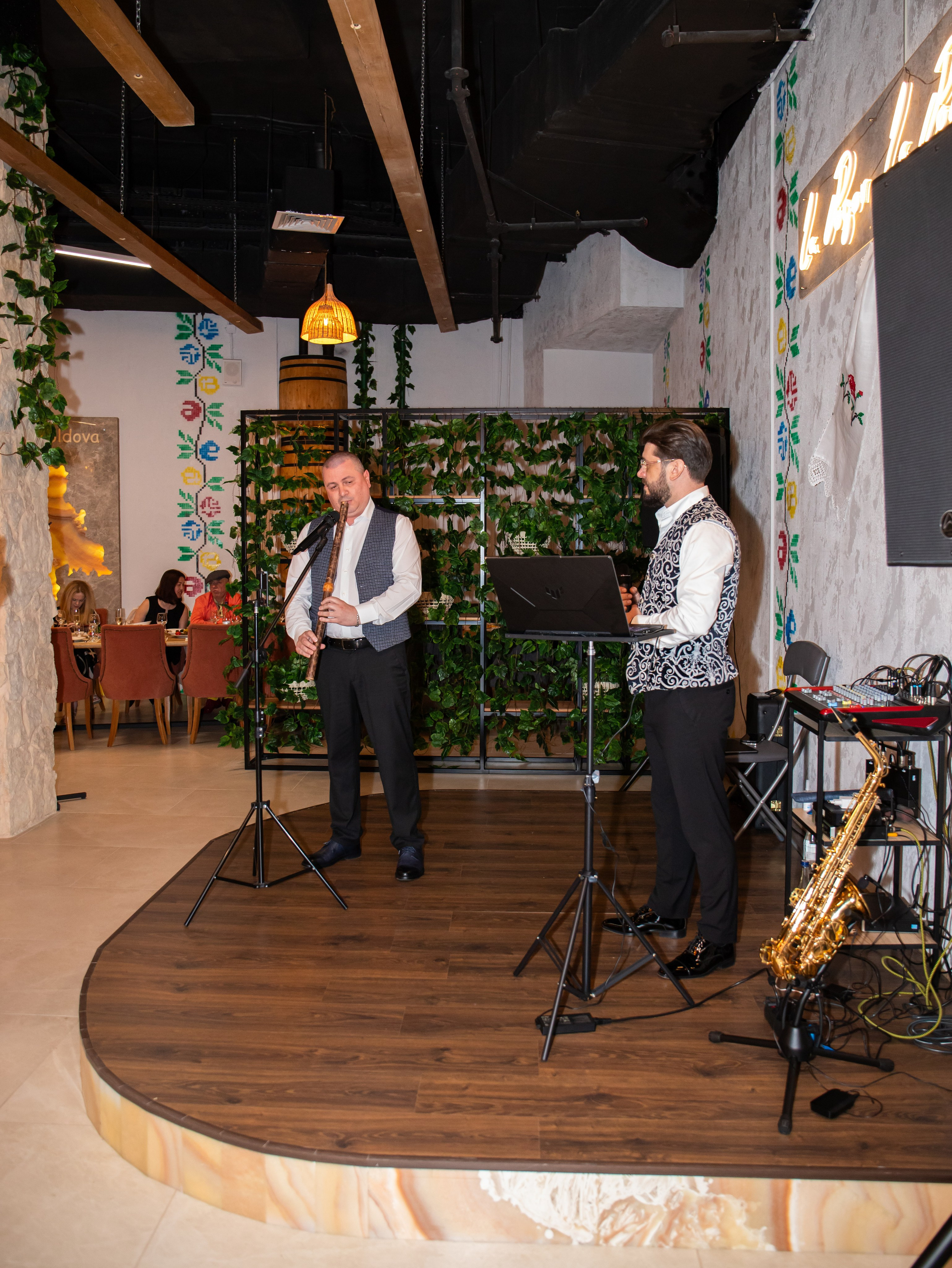 Открытие молдавского ресторана. Свадебный и семейный фотограф в Москве Мила Широких