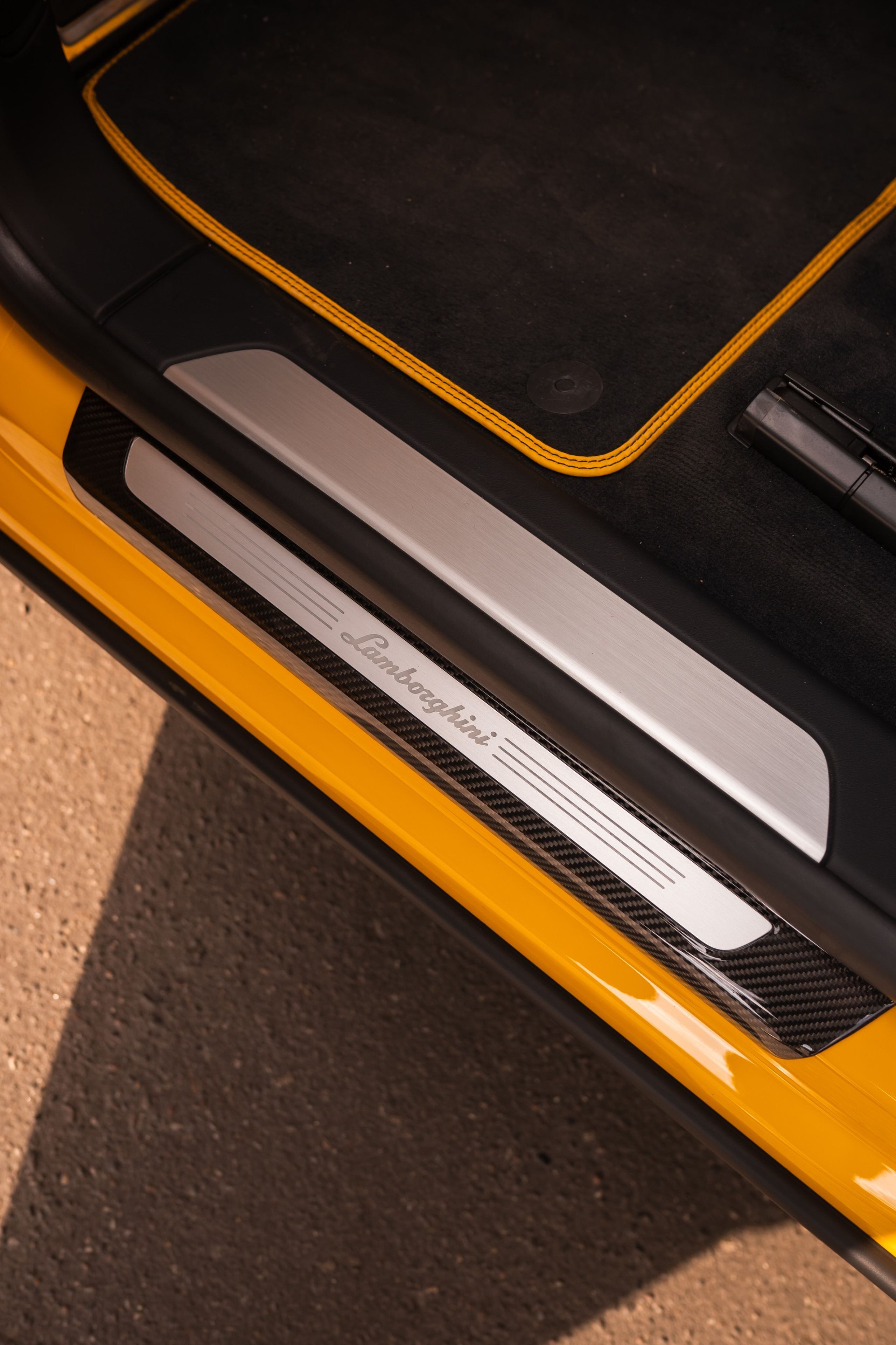 Lamborghini Urus. Mirllaev