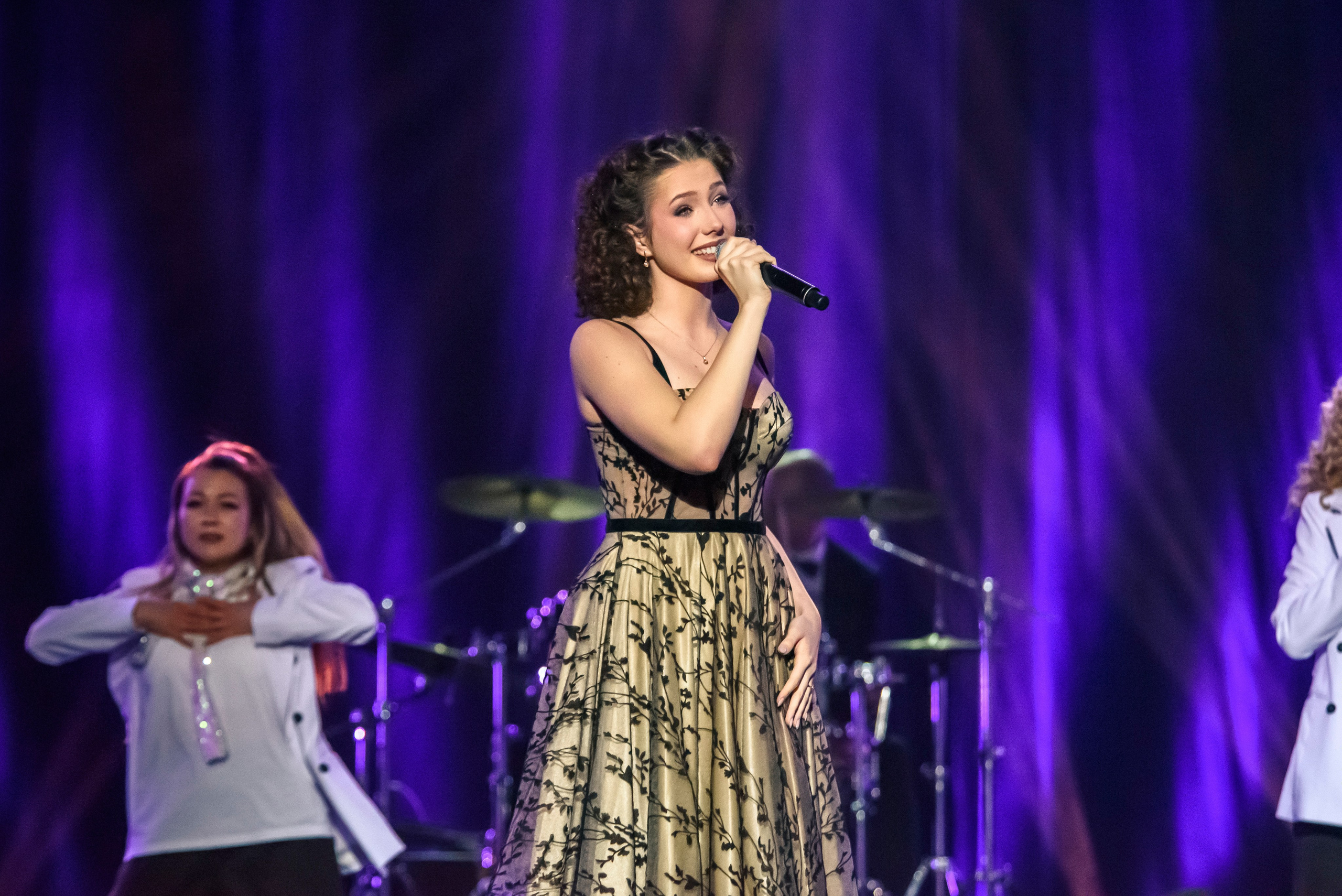 Лариса Рубальская «40 лет с песней по жизни» — Крокус Сити Холл. Бренд-фотограф для экспертов и блогеров в Москве Влада Горбовская