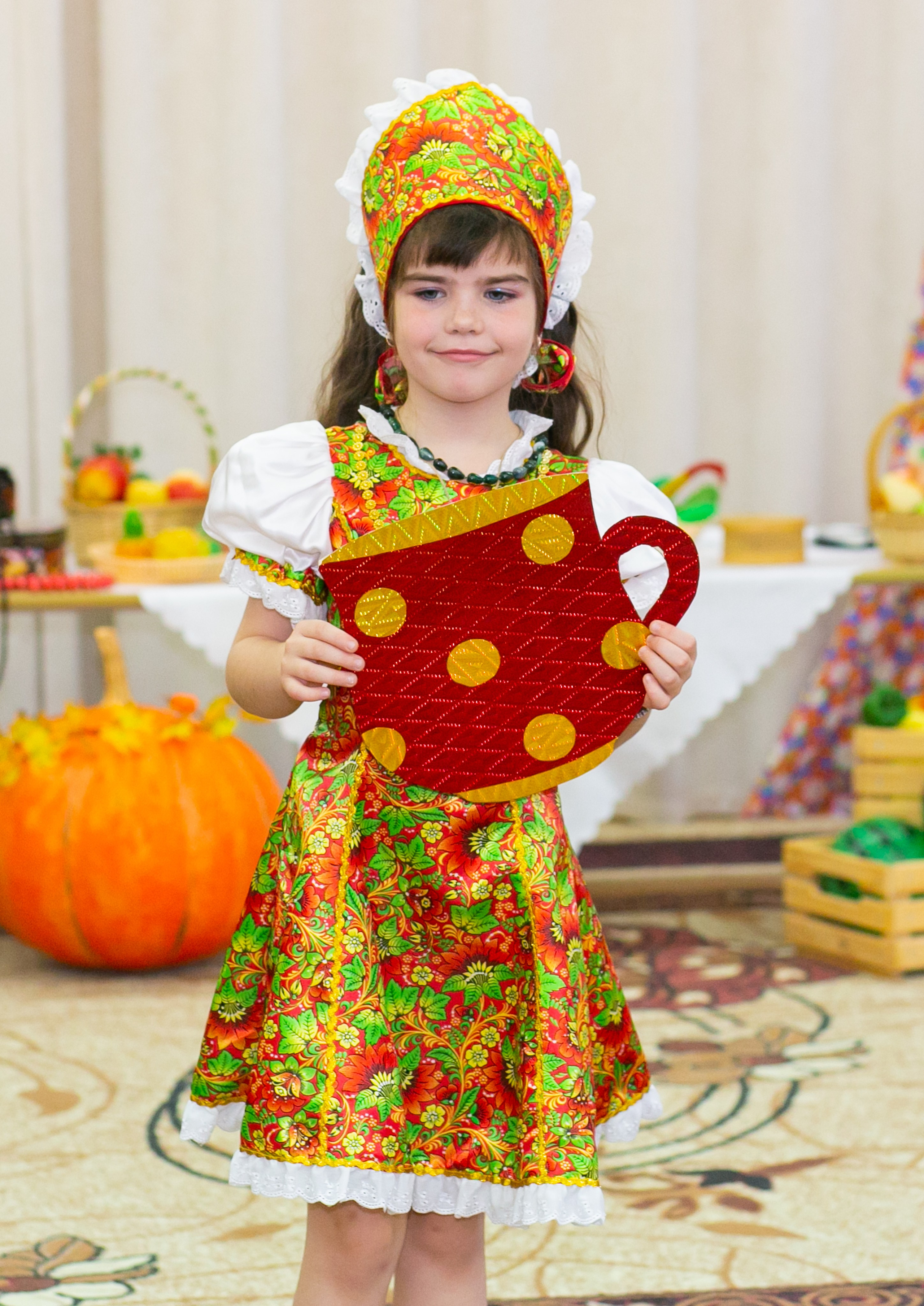 Выпускные и Утренники. Фотограф новорожденных и семейный фотограф НСО г. Бердск Марина Львова