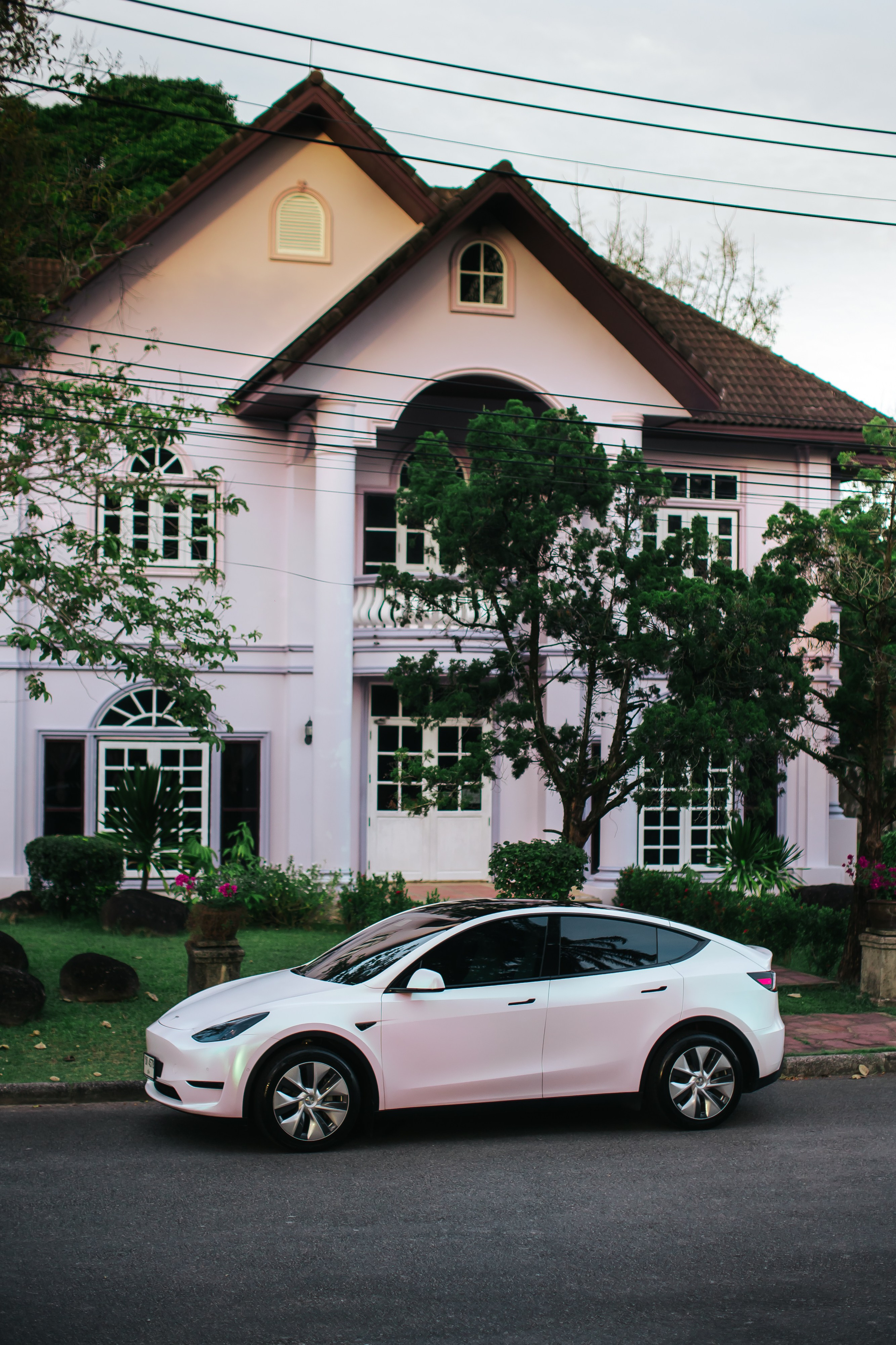 Tesla Model 3 Pearl. Фотограф в на Пхукете Сергей Войлоков