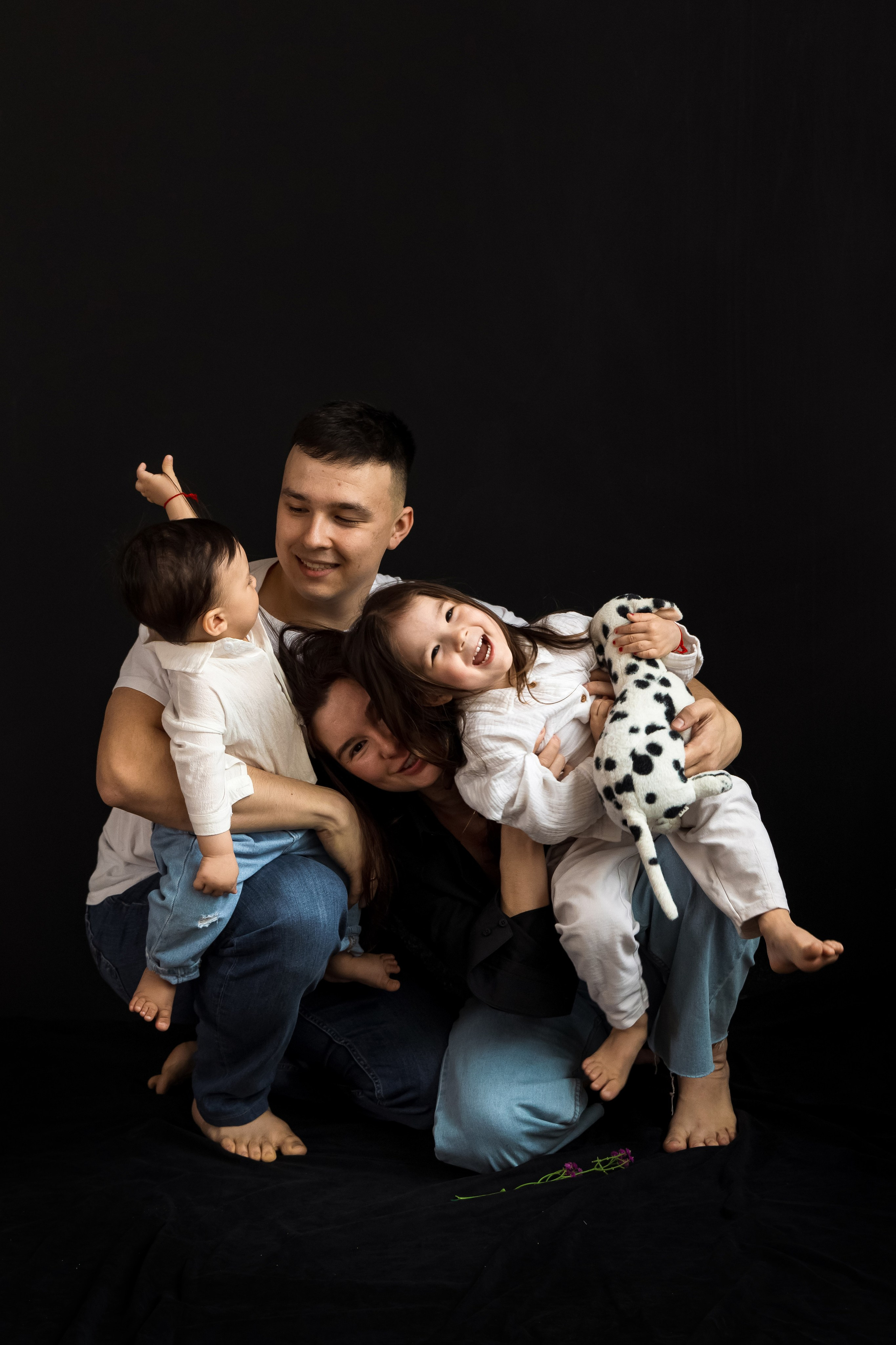 Луиза с семьёй. Свадебный и семейный фотограф в Каспийске Алёна Нурмагомедова