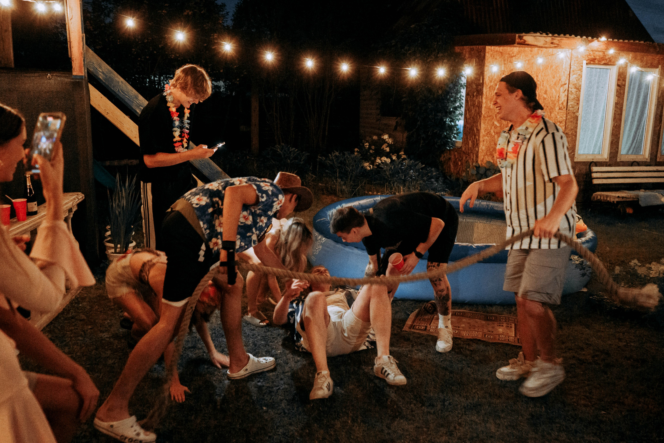 Гавайская вечеринка. Кир Анисин. Режиссер & фотограф