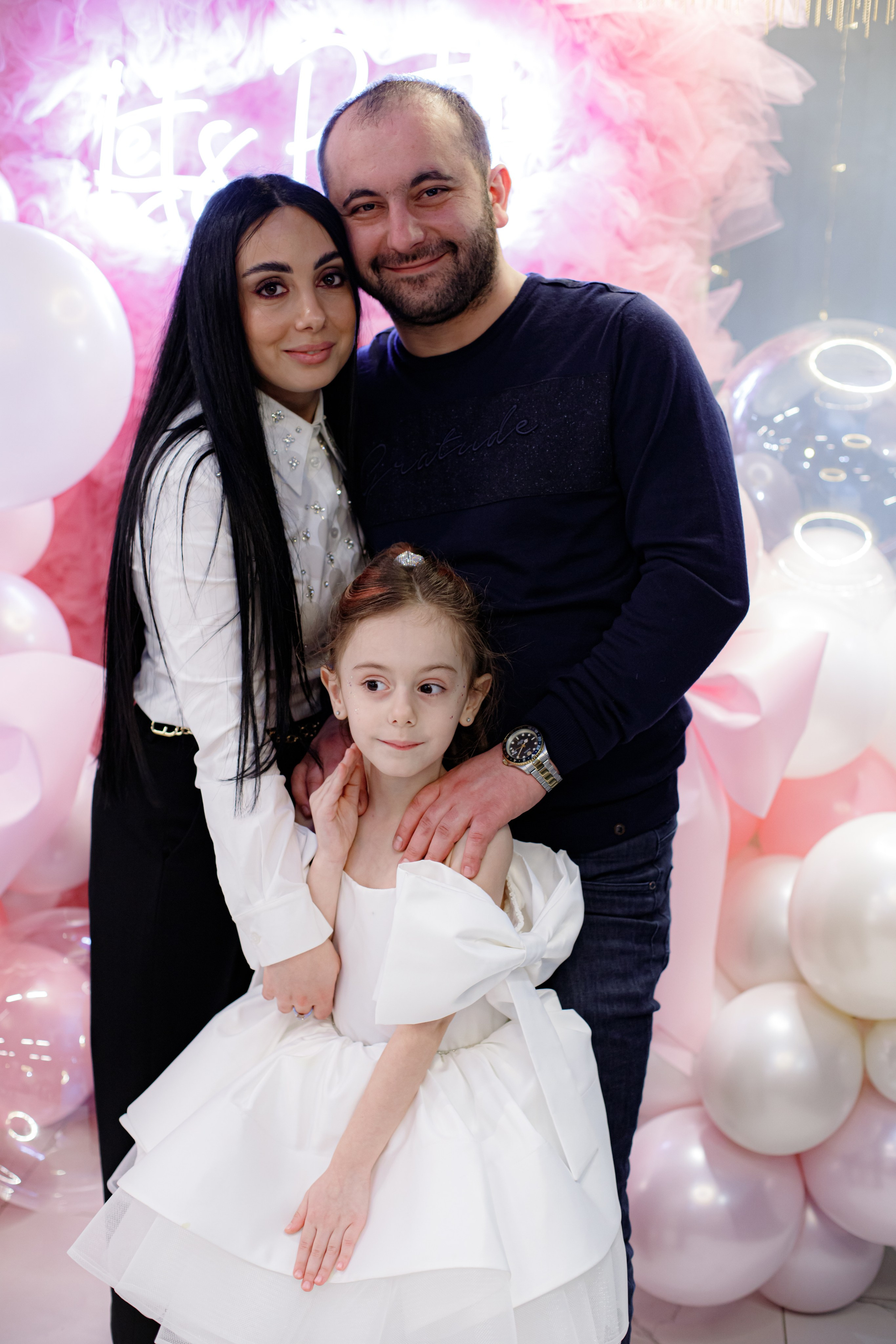 ASIA'S BIRTHDAY PARTY. Photokarish