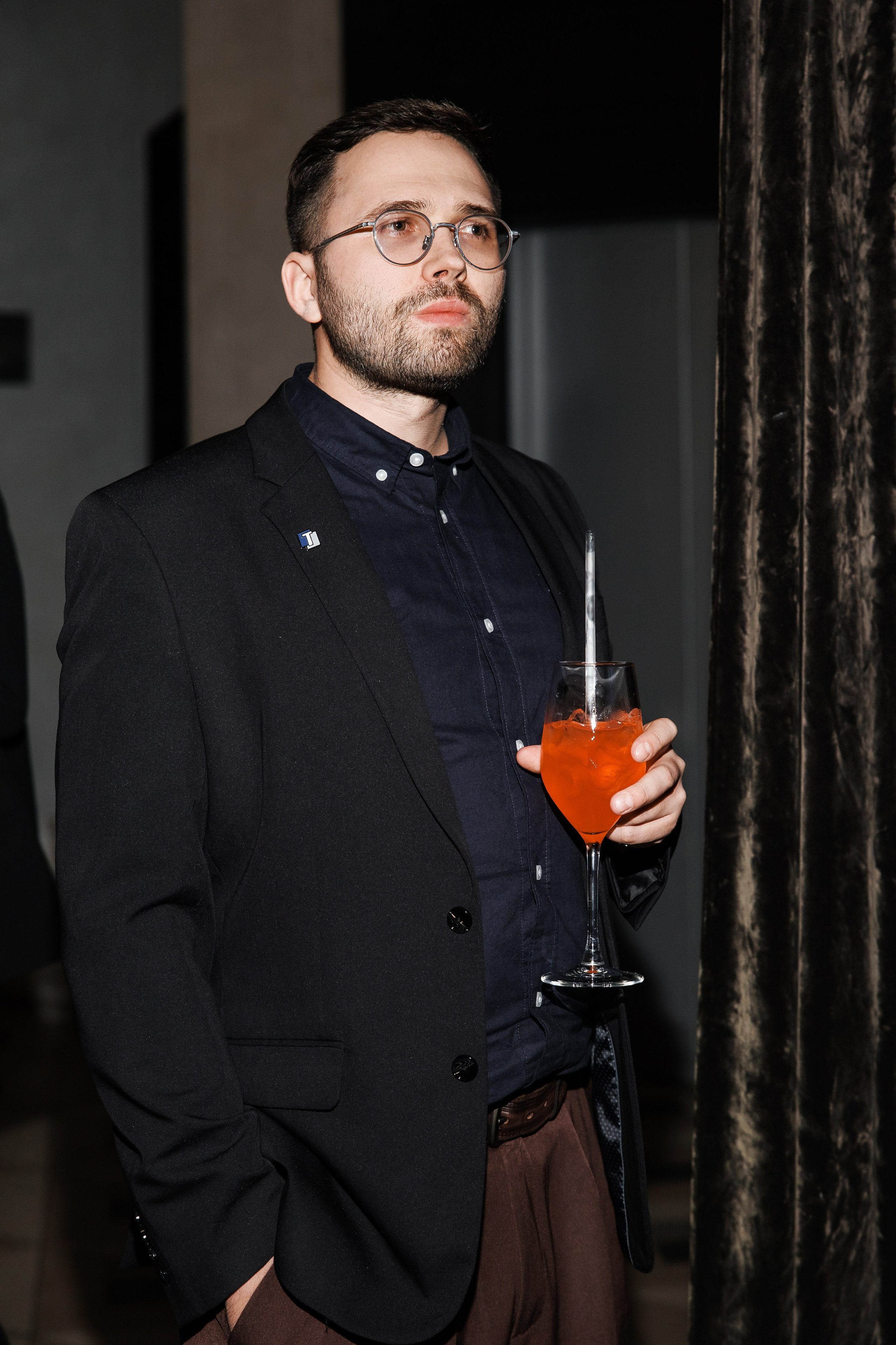 Hub Shipping. Свадебный репортажный фотограф в Москве