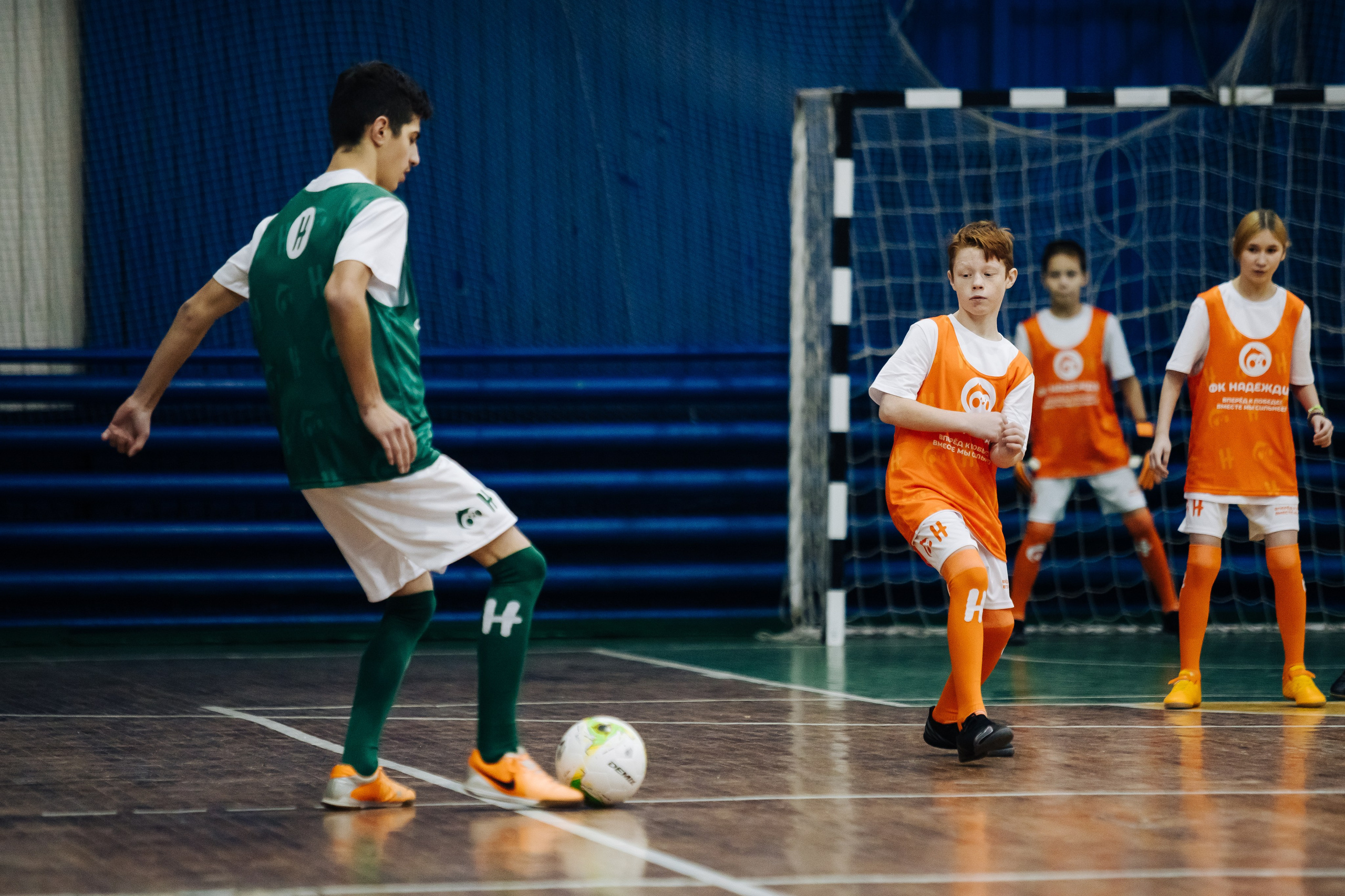 Турнир по футболу среди команд школ-интернатов Магнитогорска «Надеждик CUP» // 08.12.2024. Денис Прохоров Фотограф в г. Магнитогорск