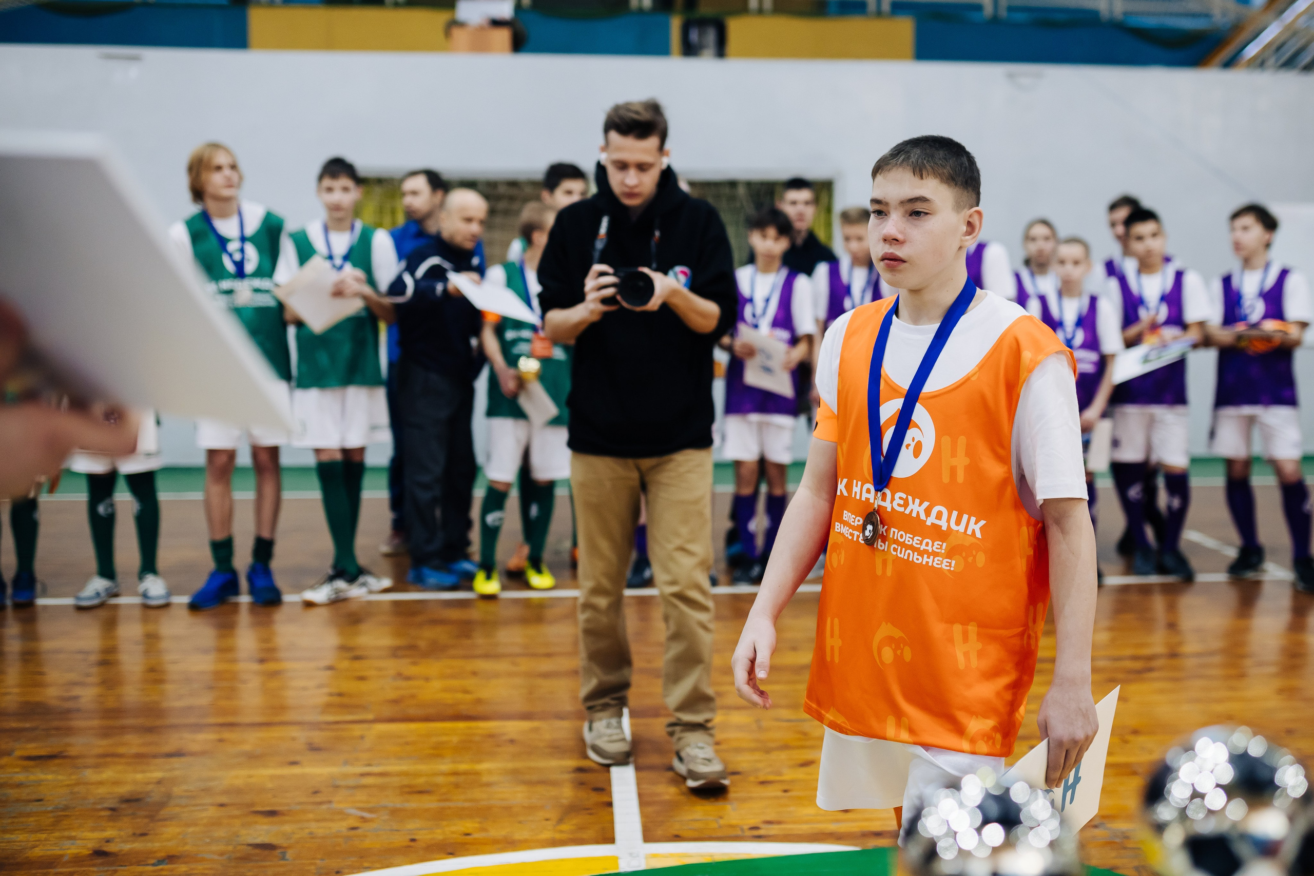 Турнир по футболу среди команд школ-интернатов Магнитогорска «Надеждик CUP» // 08.12.2024. Денис Прохоров Фотограф в г. Магнитогорск