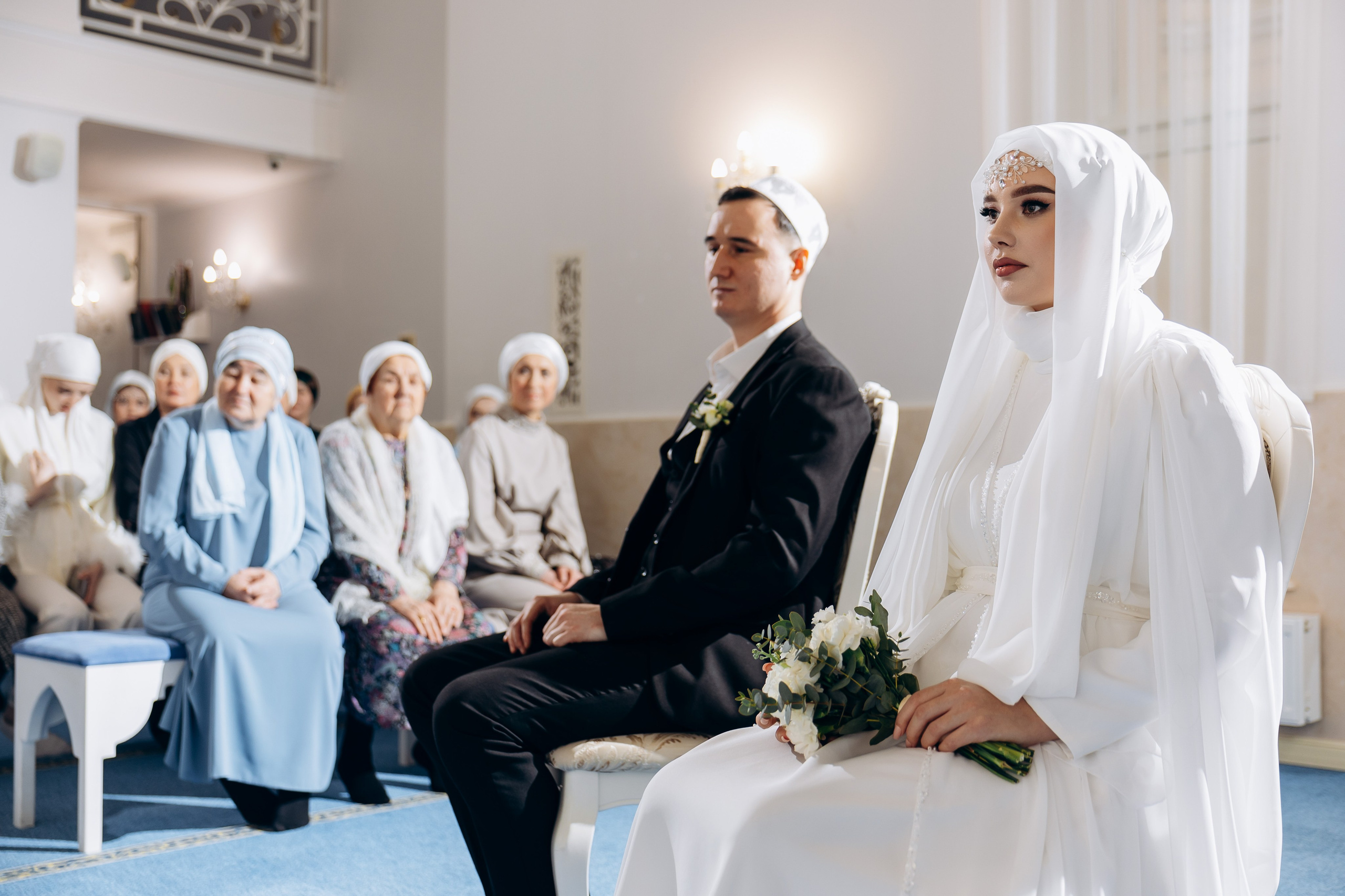 никах в мечети Иман Нуры,, фотосессия в мечети Иман Нуры, фотограф на никах в Казани Ranas4you, образ невесты на никах, завязывание платка Казань, платье на никах Казань