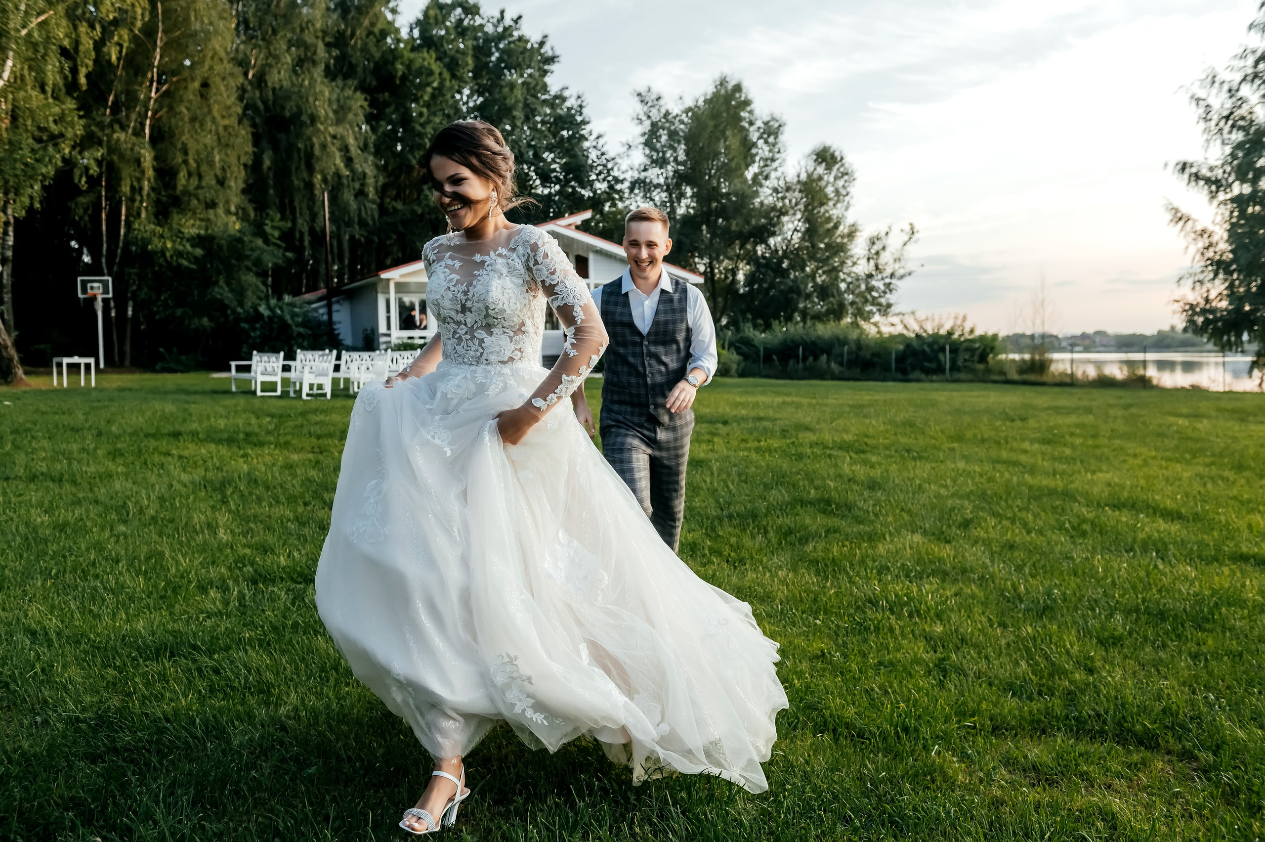 Медвежьи озера и любовь. Свадебная фотоистория. Свадебный и семейный фотограф Виктория Носачёва. Щелково, Москва и МО