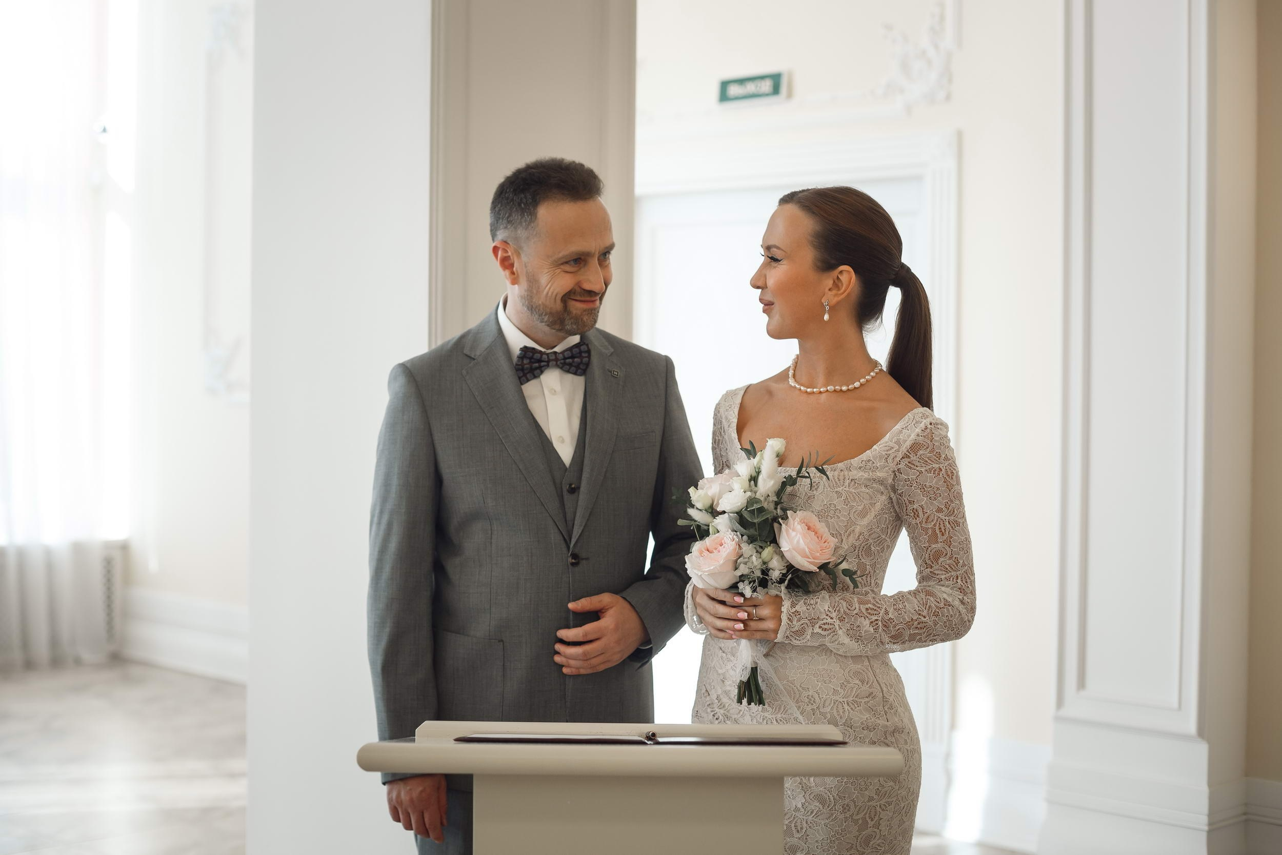 ЗАГС Красносельского района. Свадебный фотограф Игорь Брундасов 8PHOTO на свадьбу венчание загс СПб