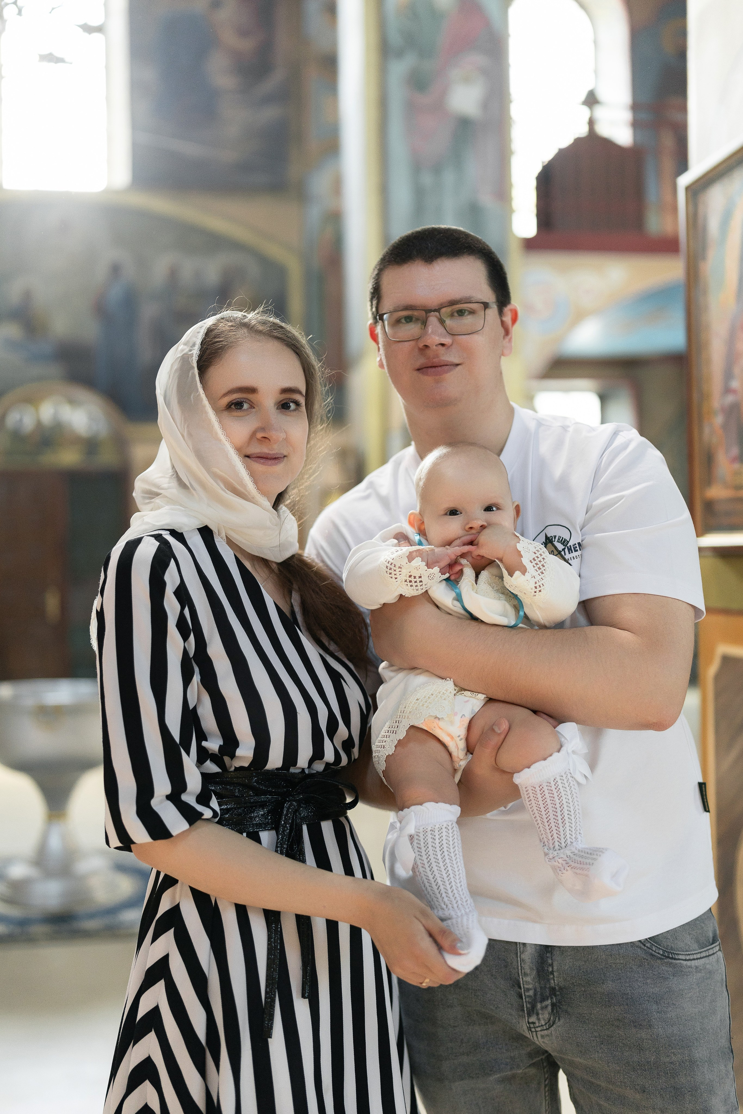 Крещение Марии в церкви иконы Божией Матери Одигитрия Иерусалимская. Анастасия Безуглова- свадебный фотограф в Таганроге