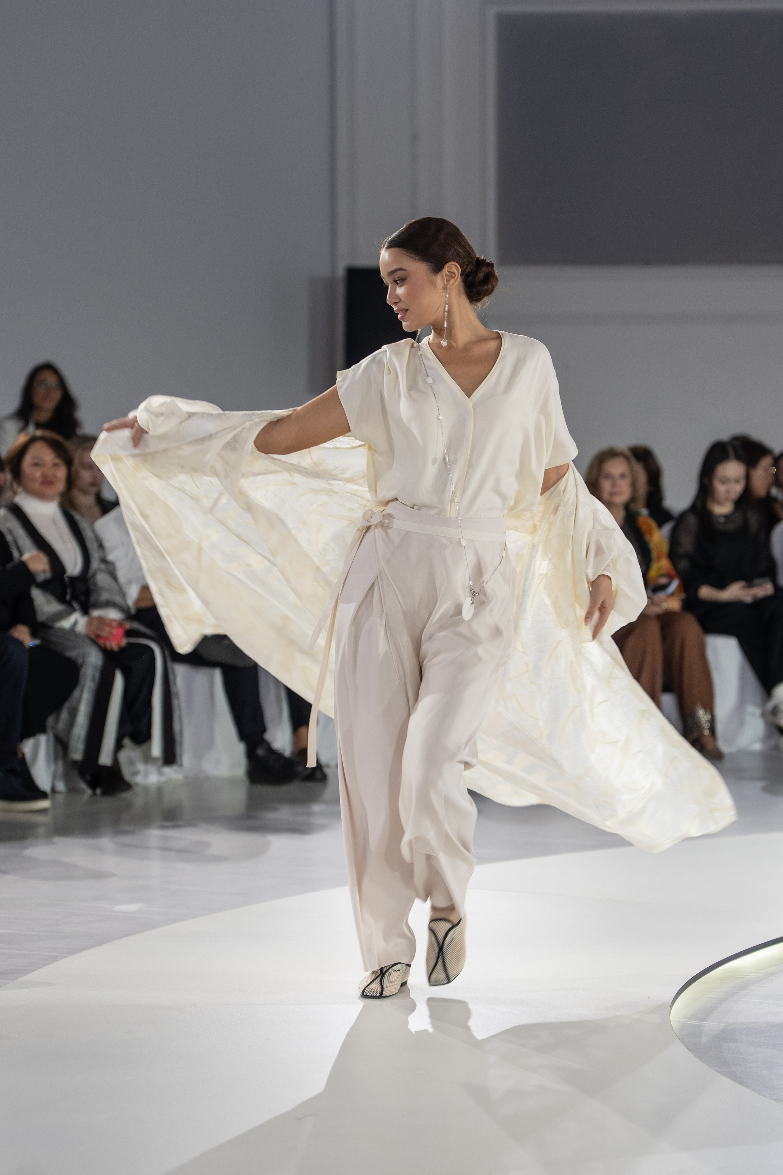 Дезайнер Shakerbay. Сайт Алматинского НЮ АРТ, будуар и фэшн фотографа Дениса Карпенко