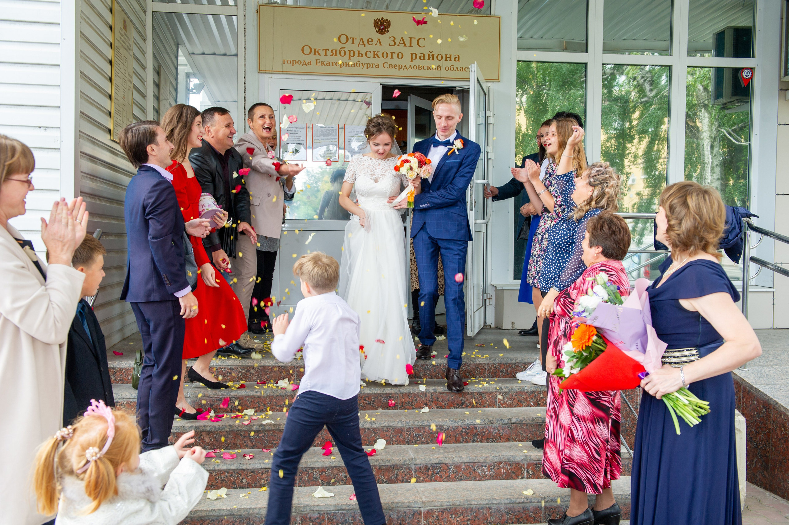 Саша и Арина. Семейный и женский фотограф, контент фотосессия в Екатеринбурге