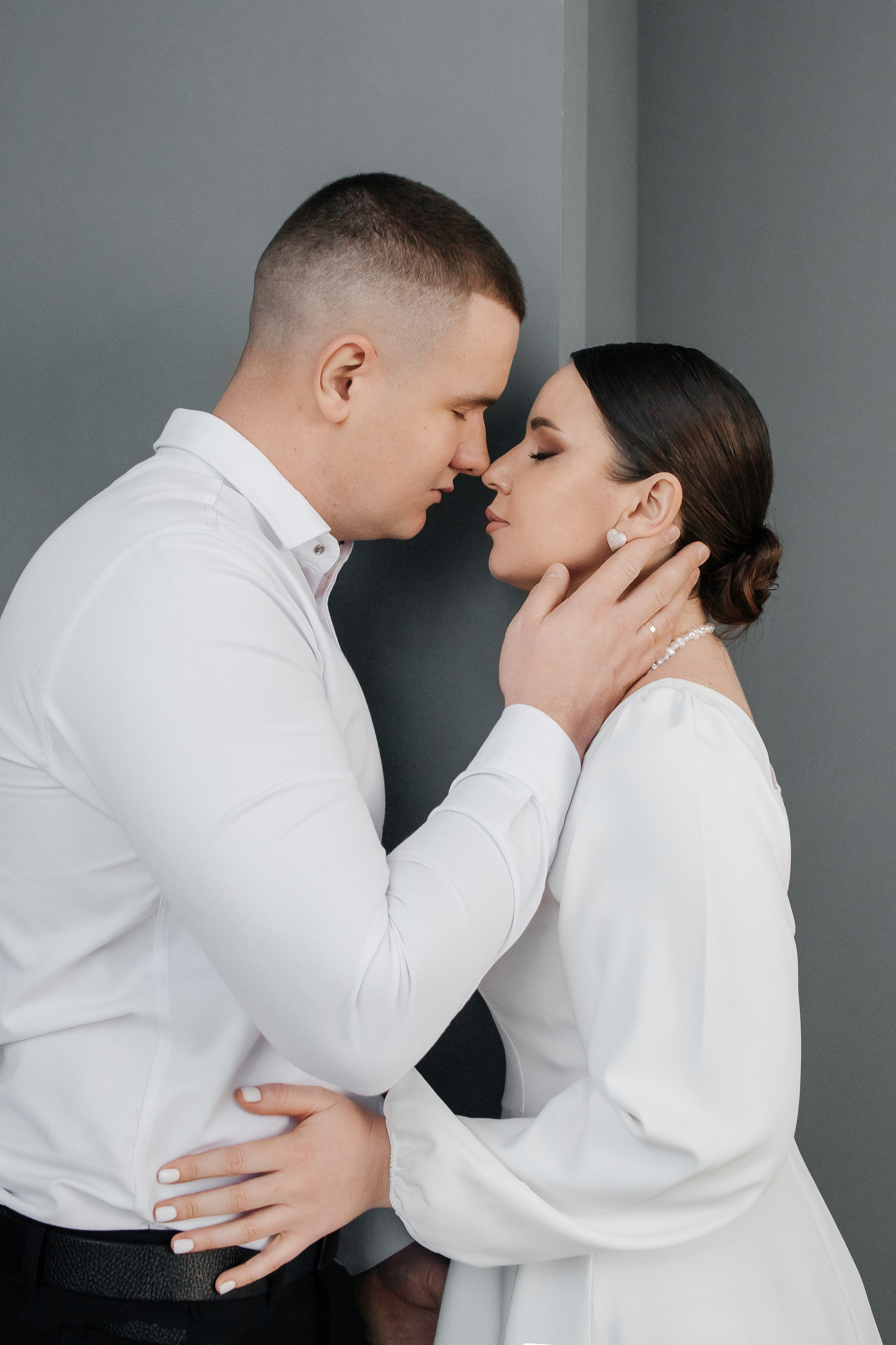 Свадебная фотосессия в фотостудии Нижнего Новгорода. Свадебный фотограф и фотограф Love-Store в Нижнем Новгороде Анастасия