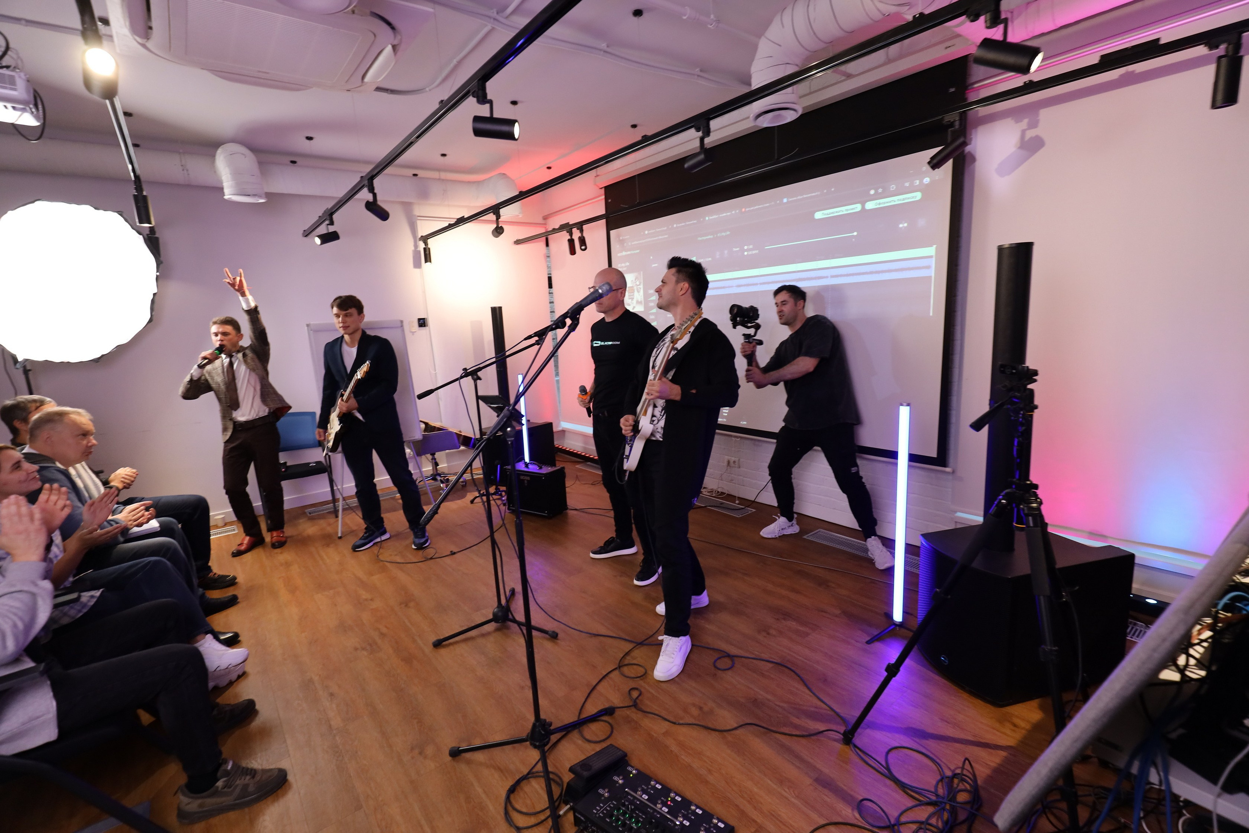 МастерМайнд 1.2. Съемка в студии под ваш запрос, студийные съемки, фотографии архитектурных объектов — Александр Евстигнеев — фотограф Москва