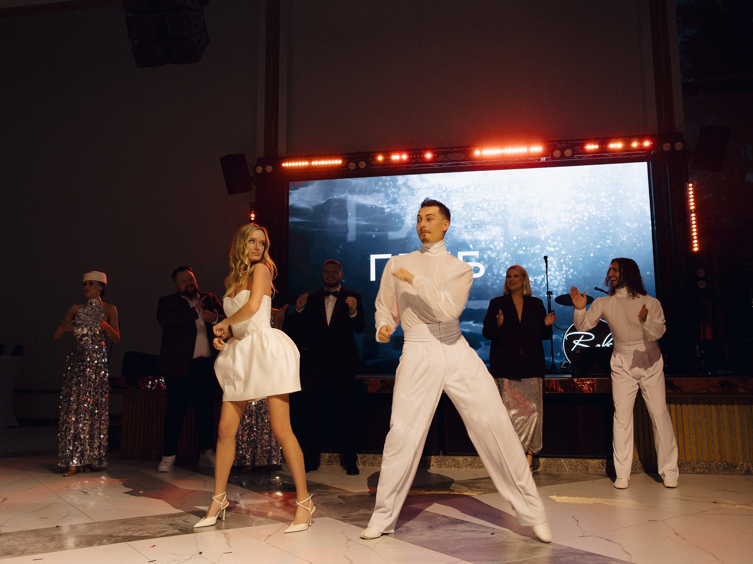 ПОЛИНА И ГЛЕБ, ПАРК СИТИ. Свадебный и индивидуальный фотограф в Челябинске Евгения Негодяева