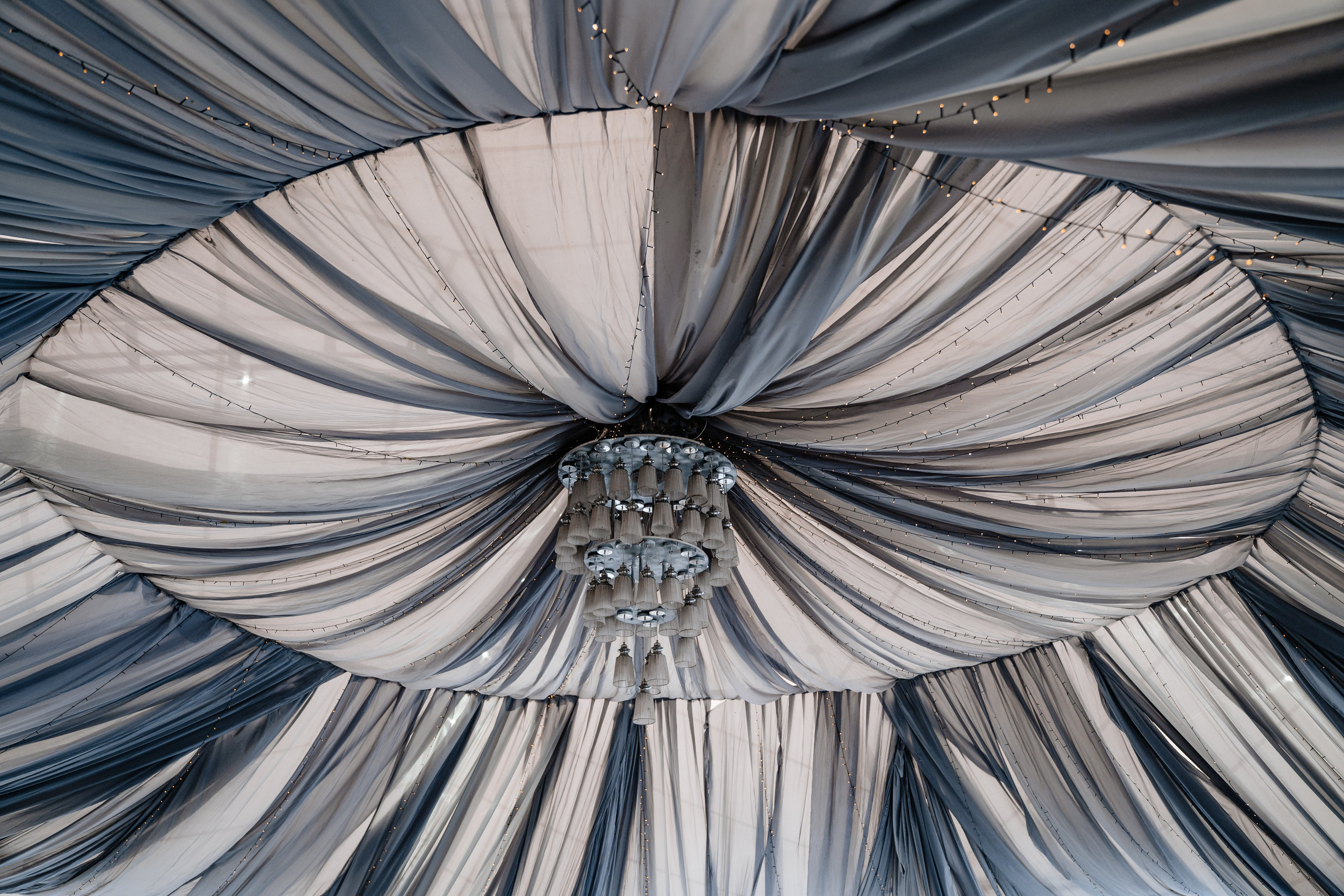 Выездная регистрация свадьбы в ресторане River Club Moscow. Свадебный и семейный фотограф в Москве Светлана Зоткина