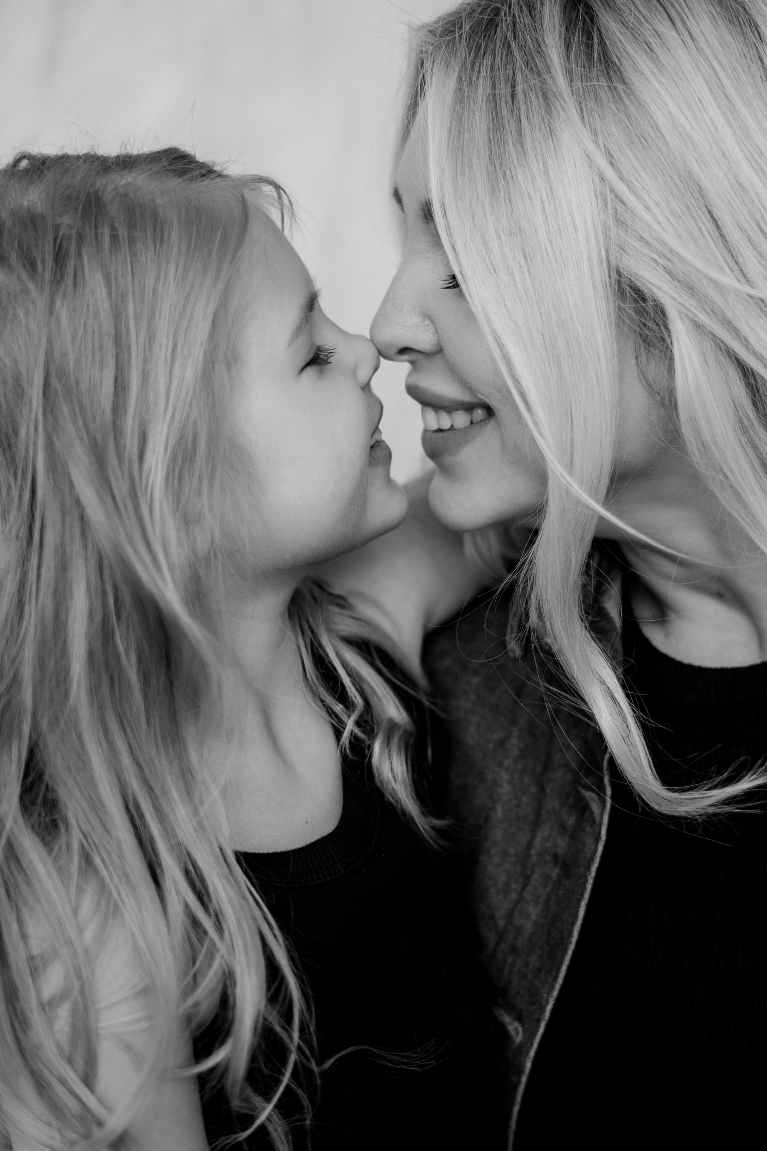 Юля и Злата. Фотограф Валерия Крахмалева