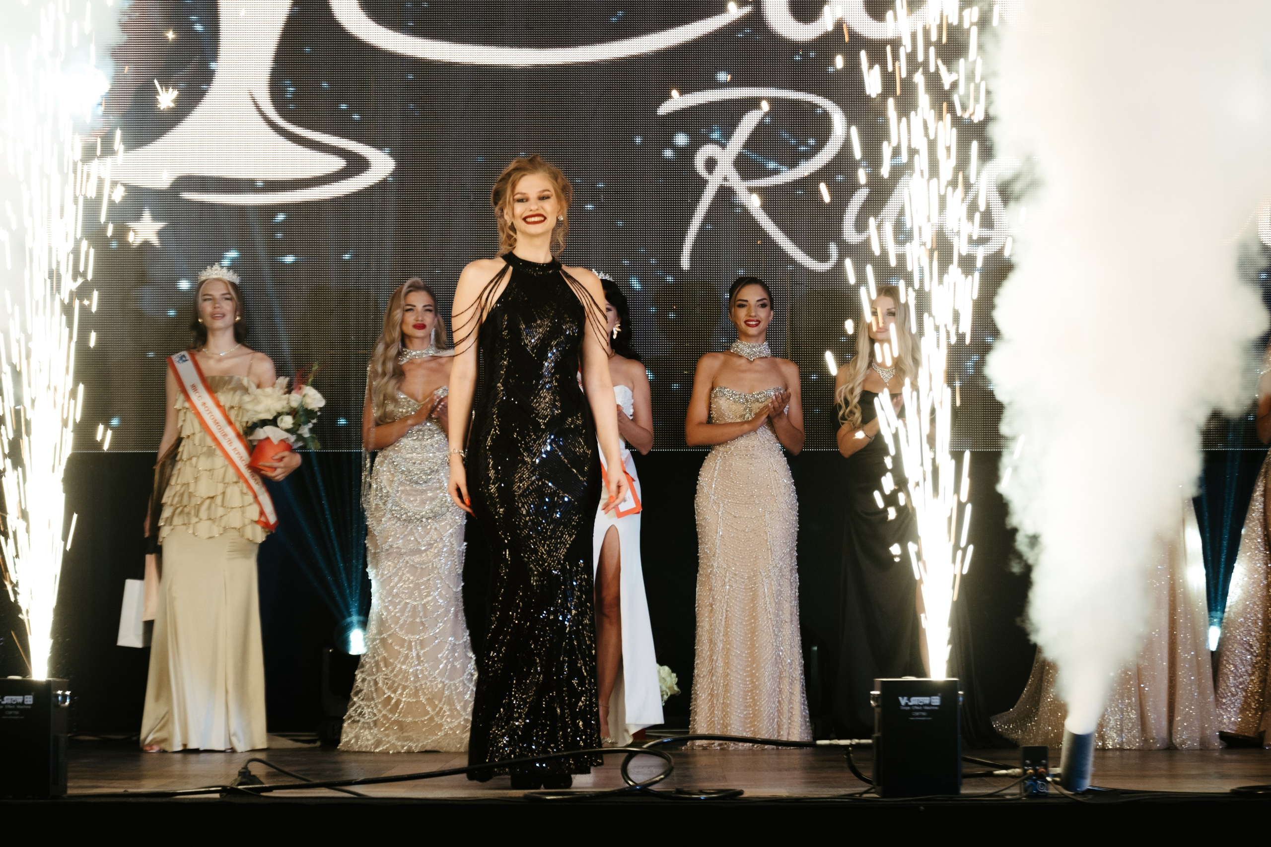 Мисс и Миссис Россия Земли Краснодар 2025 программа. Свадебный и репортажной фотограф Денис Ожигин в Краснодаре и Краснодарском крае