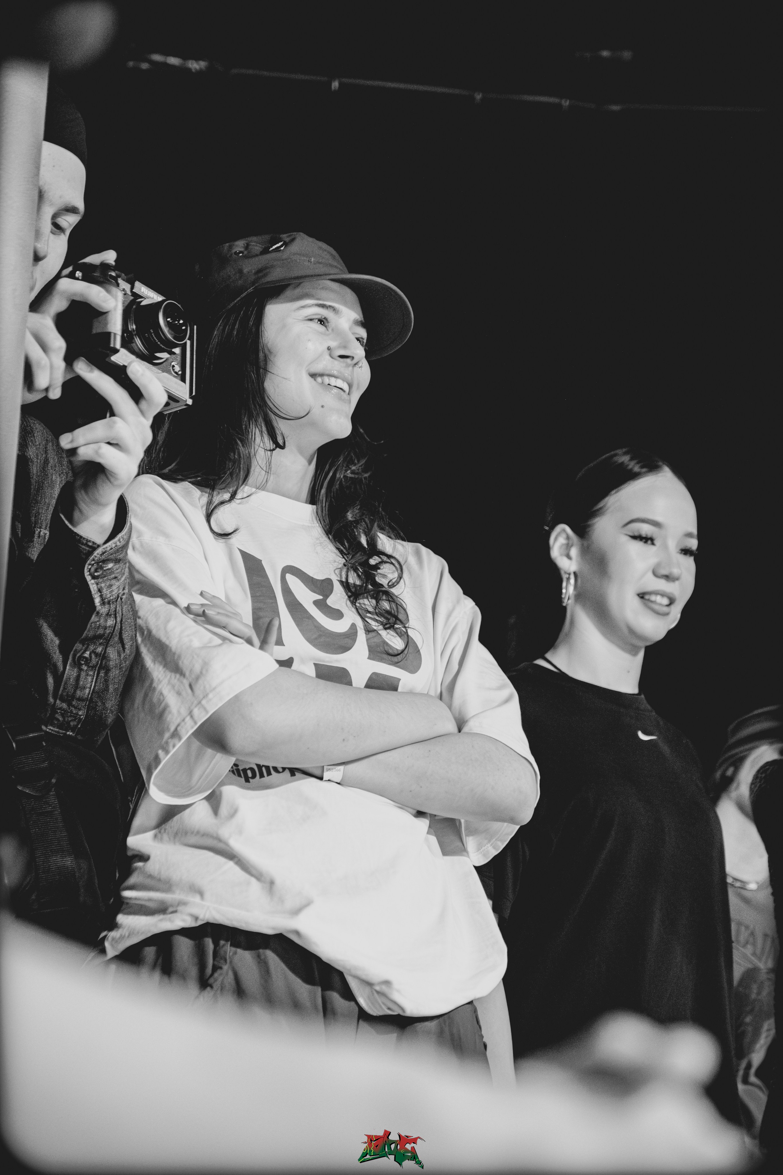БАТЕЛ 07/03 (@youlovebu). Соня бу тебя сфоткала