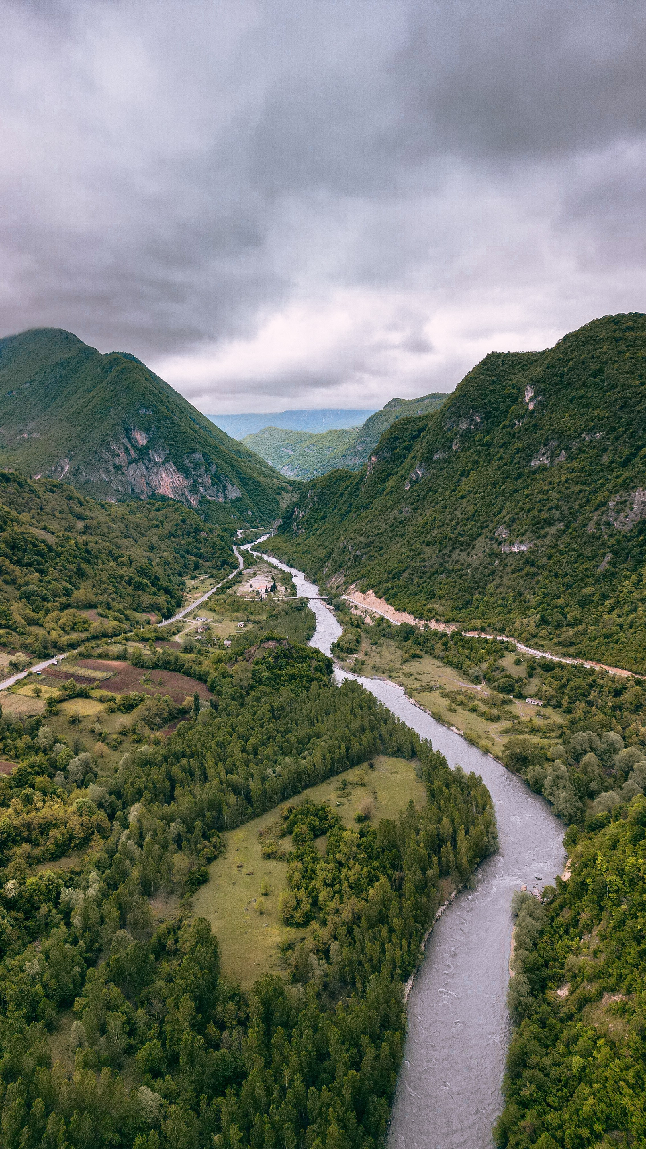 Грузия 2023. Человек с фотокамерой