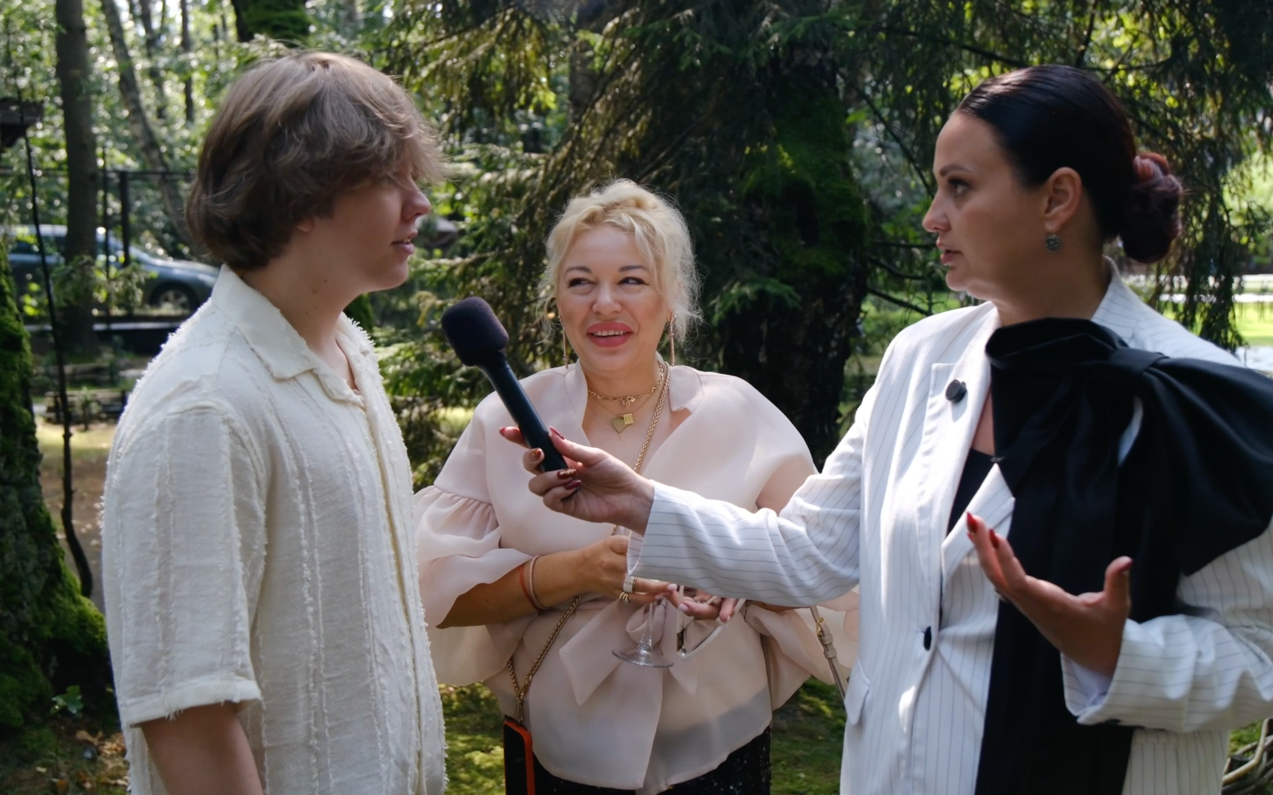 Свадебное SDE интервью на Лесной поляне. Репортажный видеограф Илья Сухоносиик