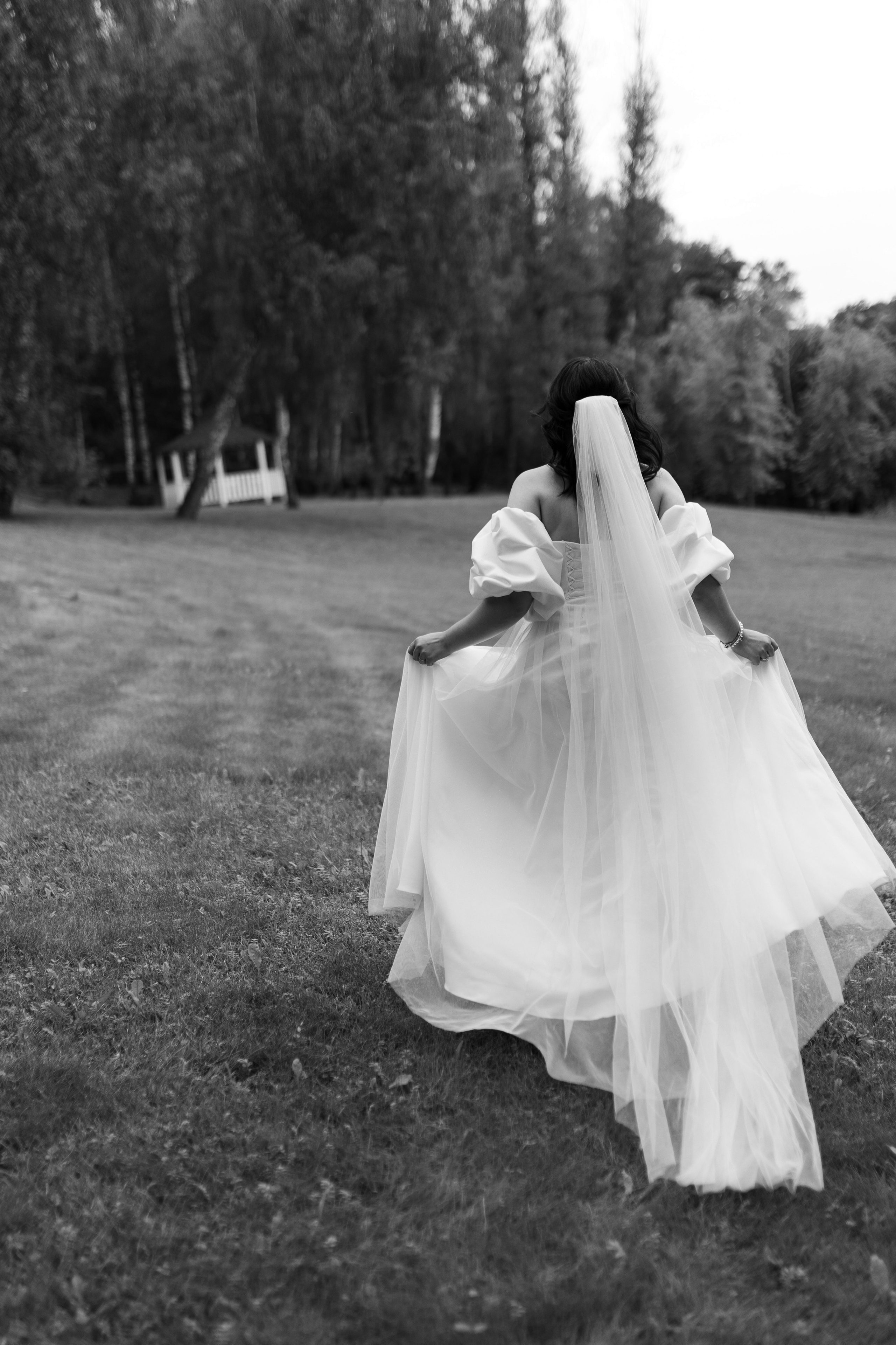 Тёплая августовская прогулка Вики и Саши. Свадебный фотограф Елена Рубцова