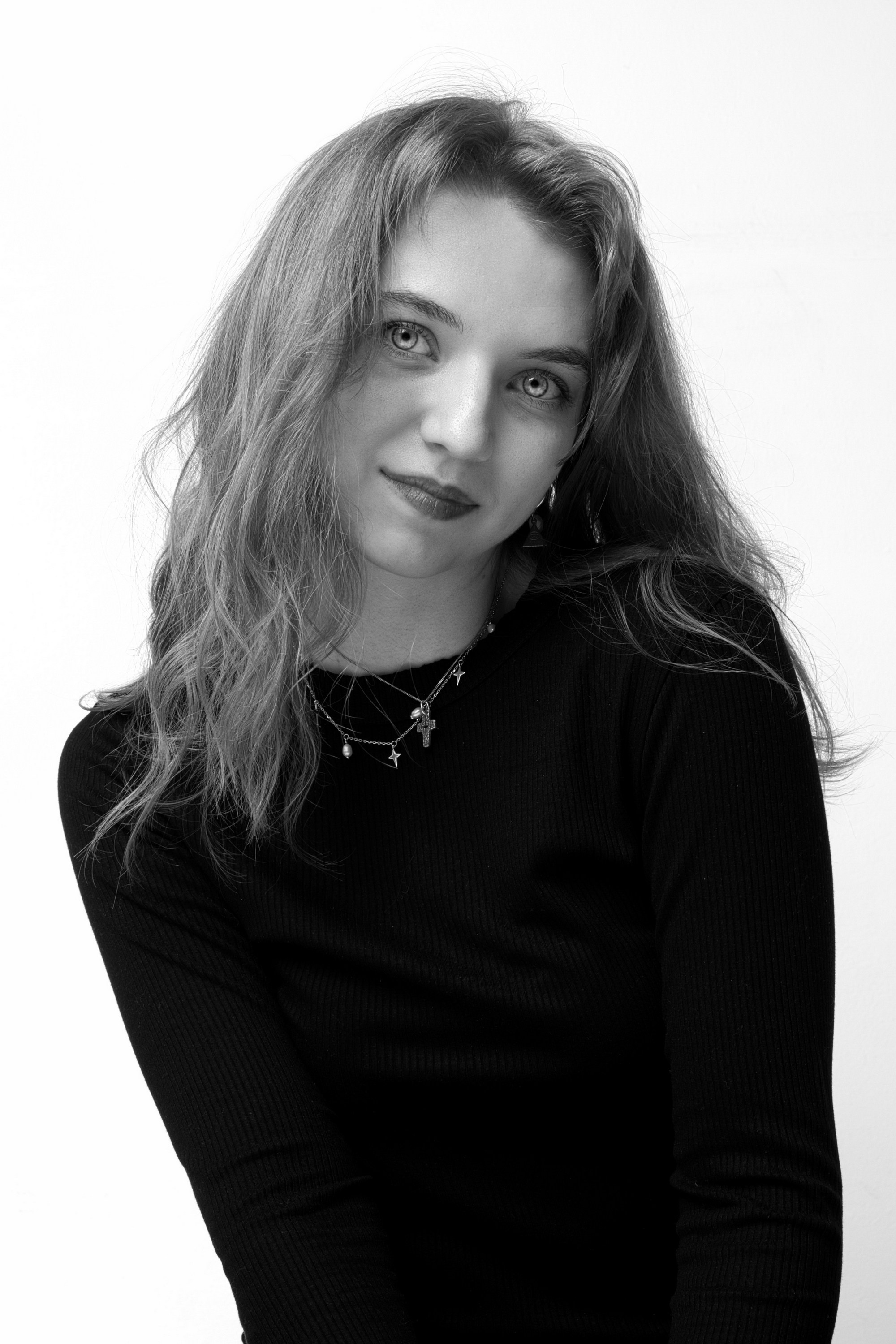 Даша. Студийная классическая фотосессия