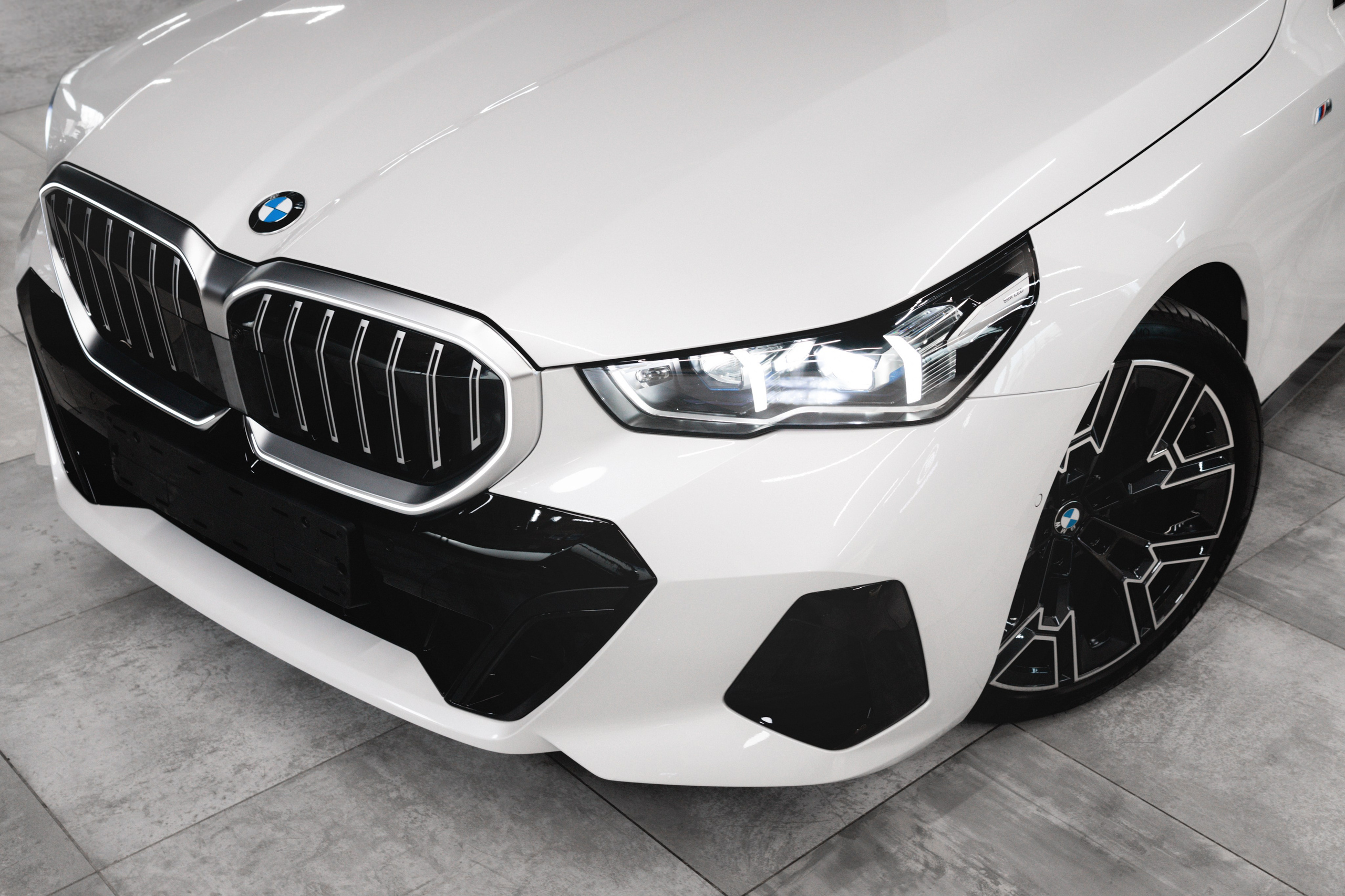 BMW G60. Автомобильный фотограф и видеограф в Новосибирске|Александра Косухина
