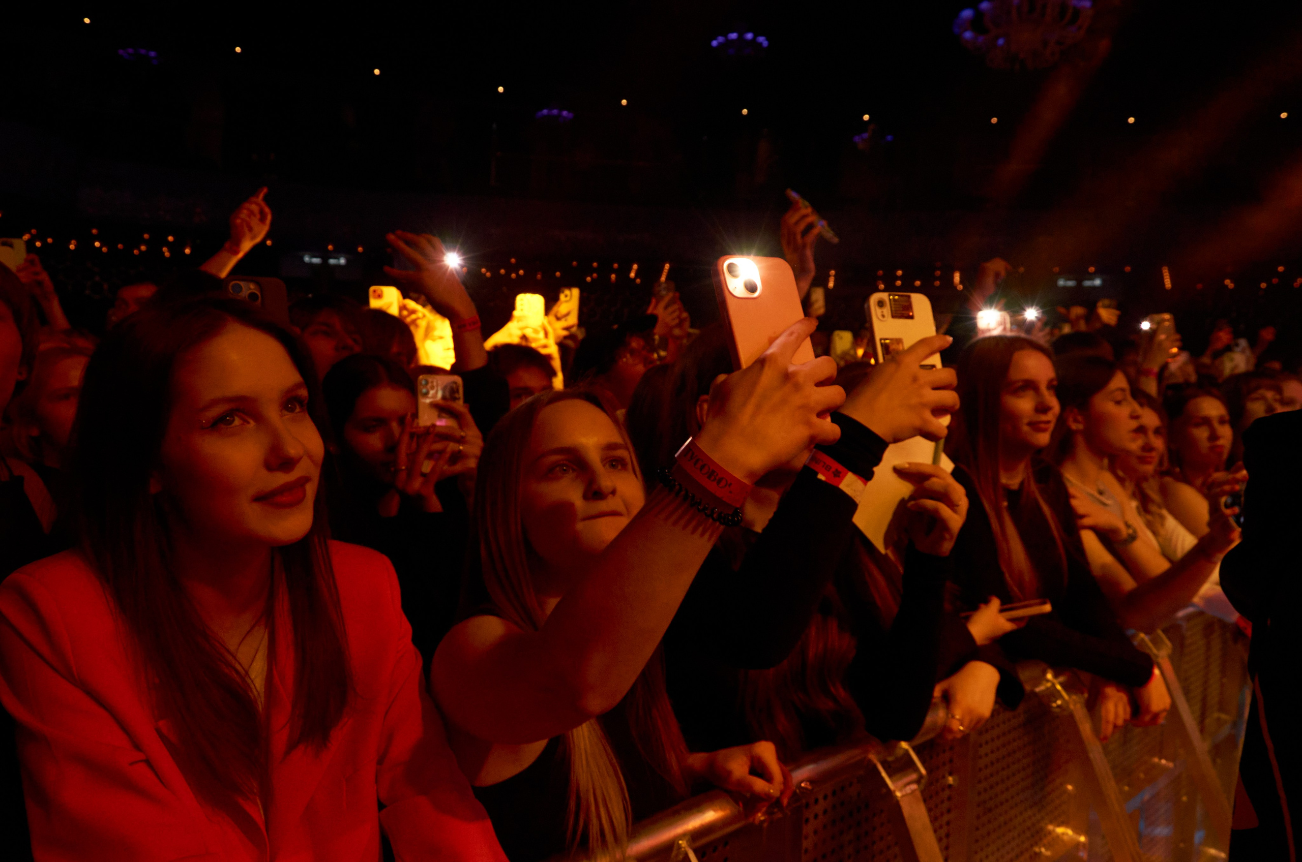 Blink/ nleeei, unique, artem shilovets. Главная