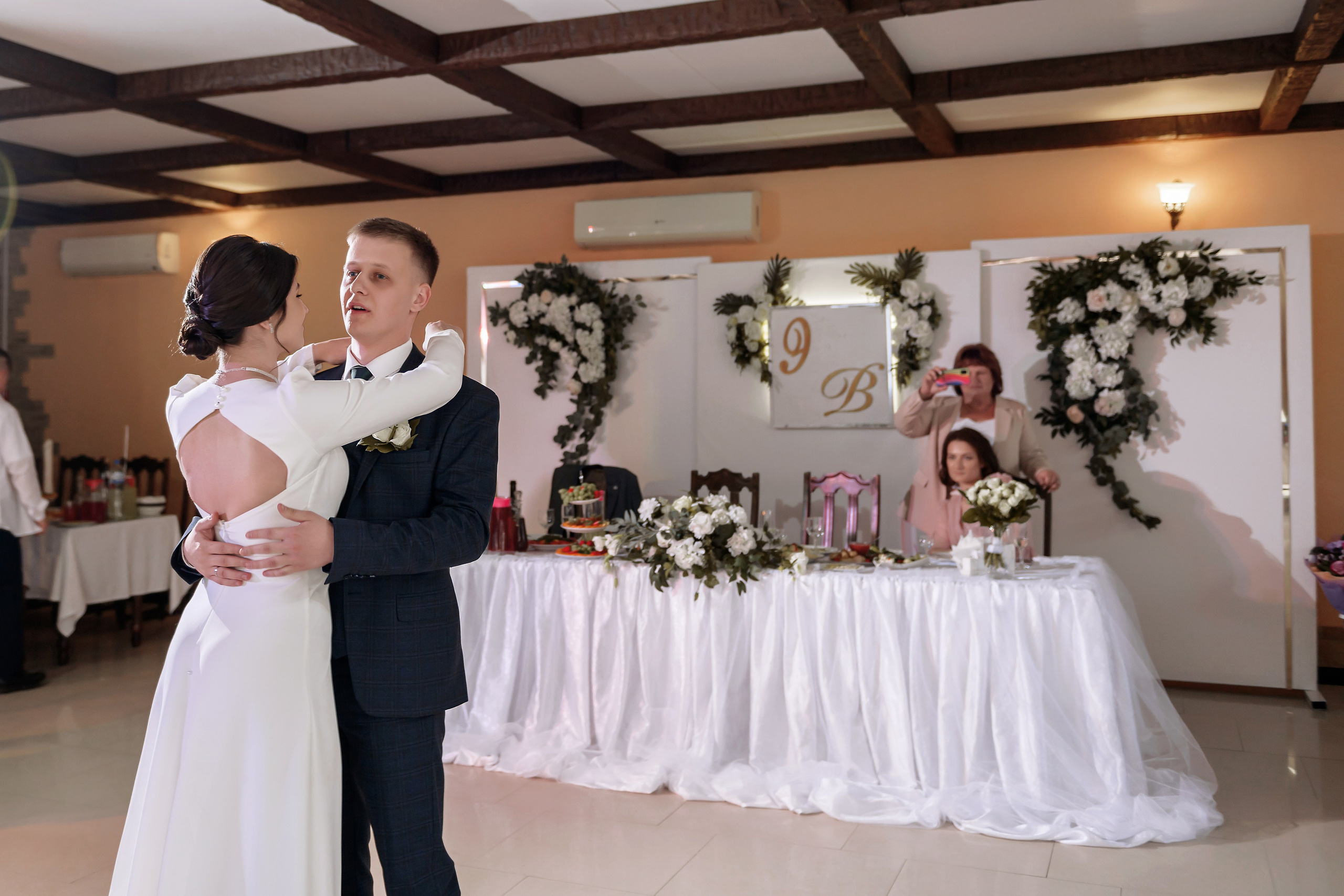 Эдуард и Виктория. Свадебный фотограф Белгород Валуйки Старый Оскол Воронеж