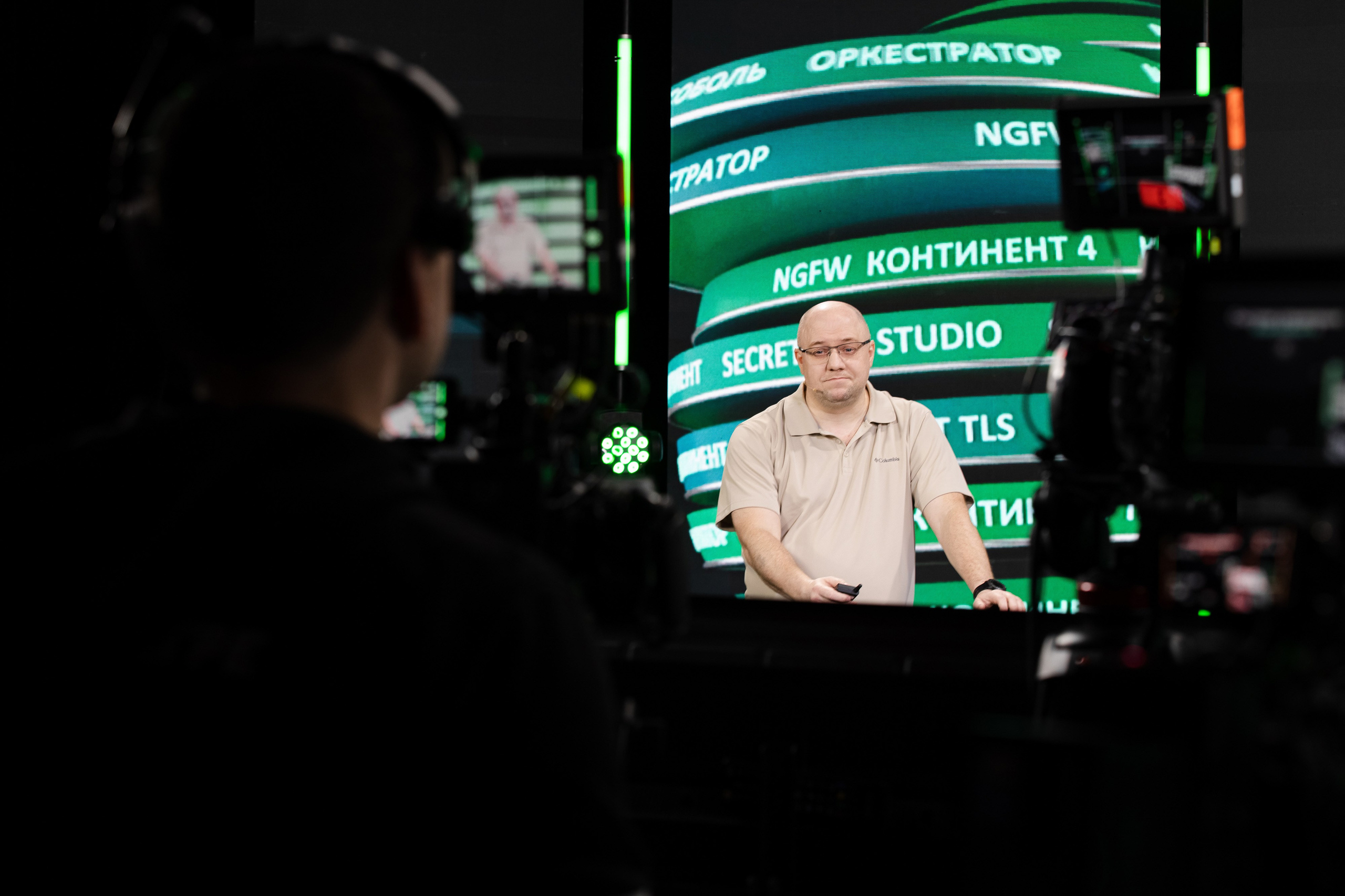 Онлайн эфир. Свадебный репортажный фотограф в Москве