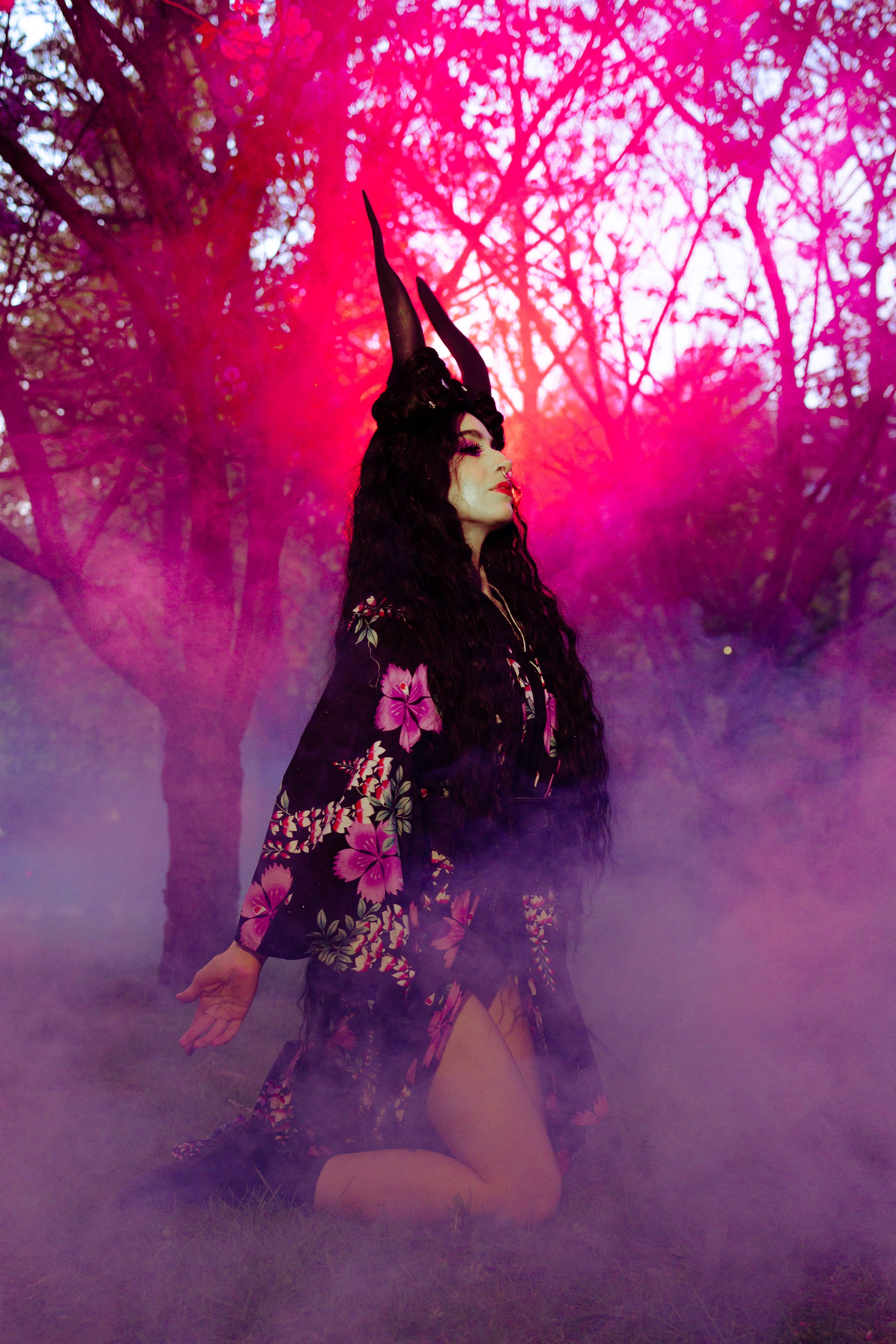 Кирисакура- соцветия вишни в тумане