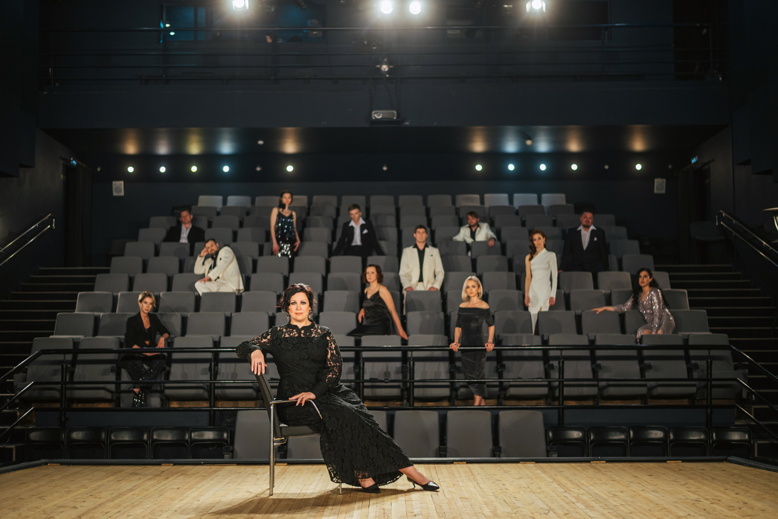 Актёрский состав спектакля "Васса Железнова", Городской драматический театр, г. Нижневартовск. Режиссёр Маргарита Зайчикова, г. Нижневартовск